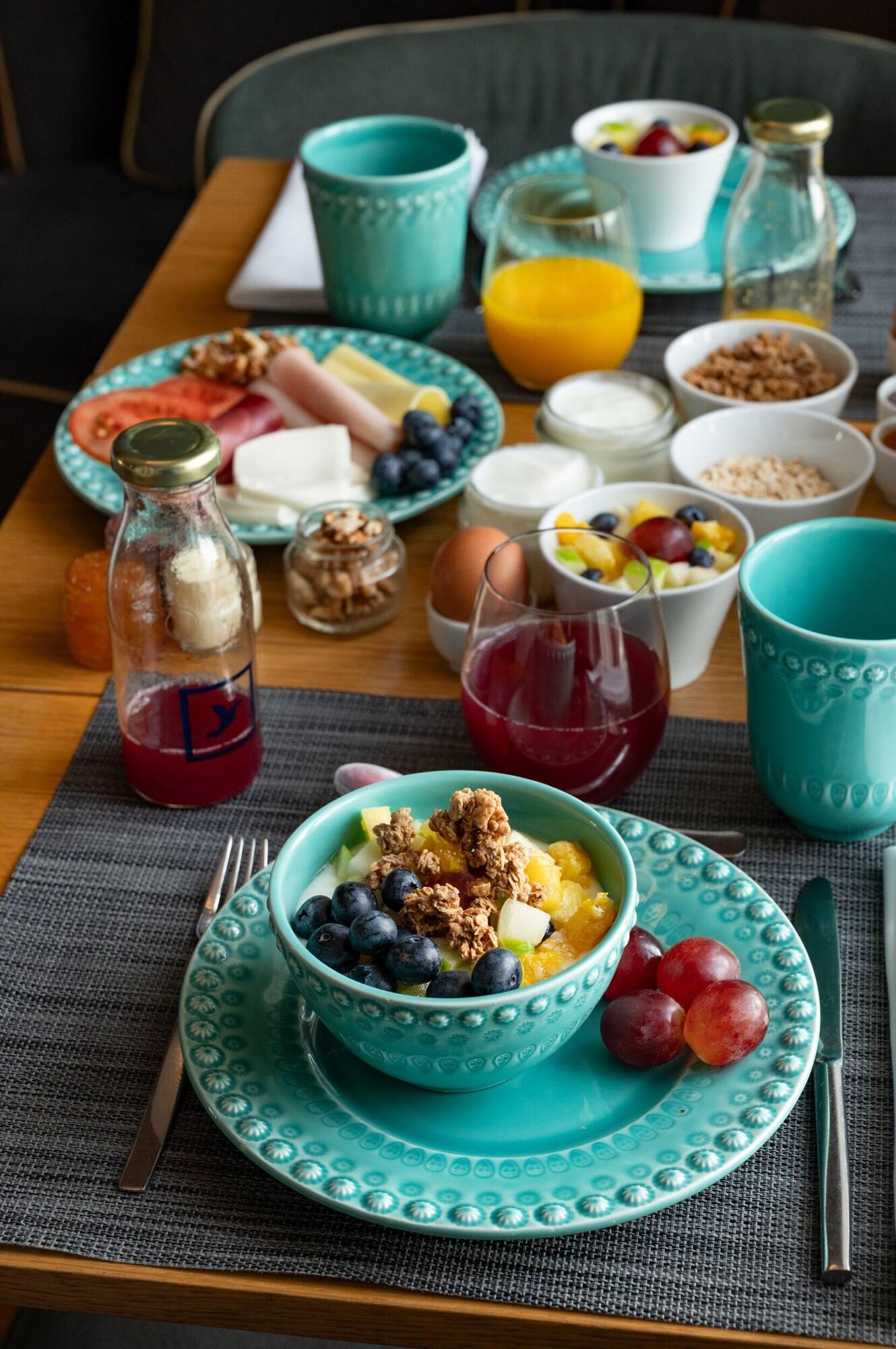 Double Superior King Bed