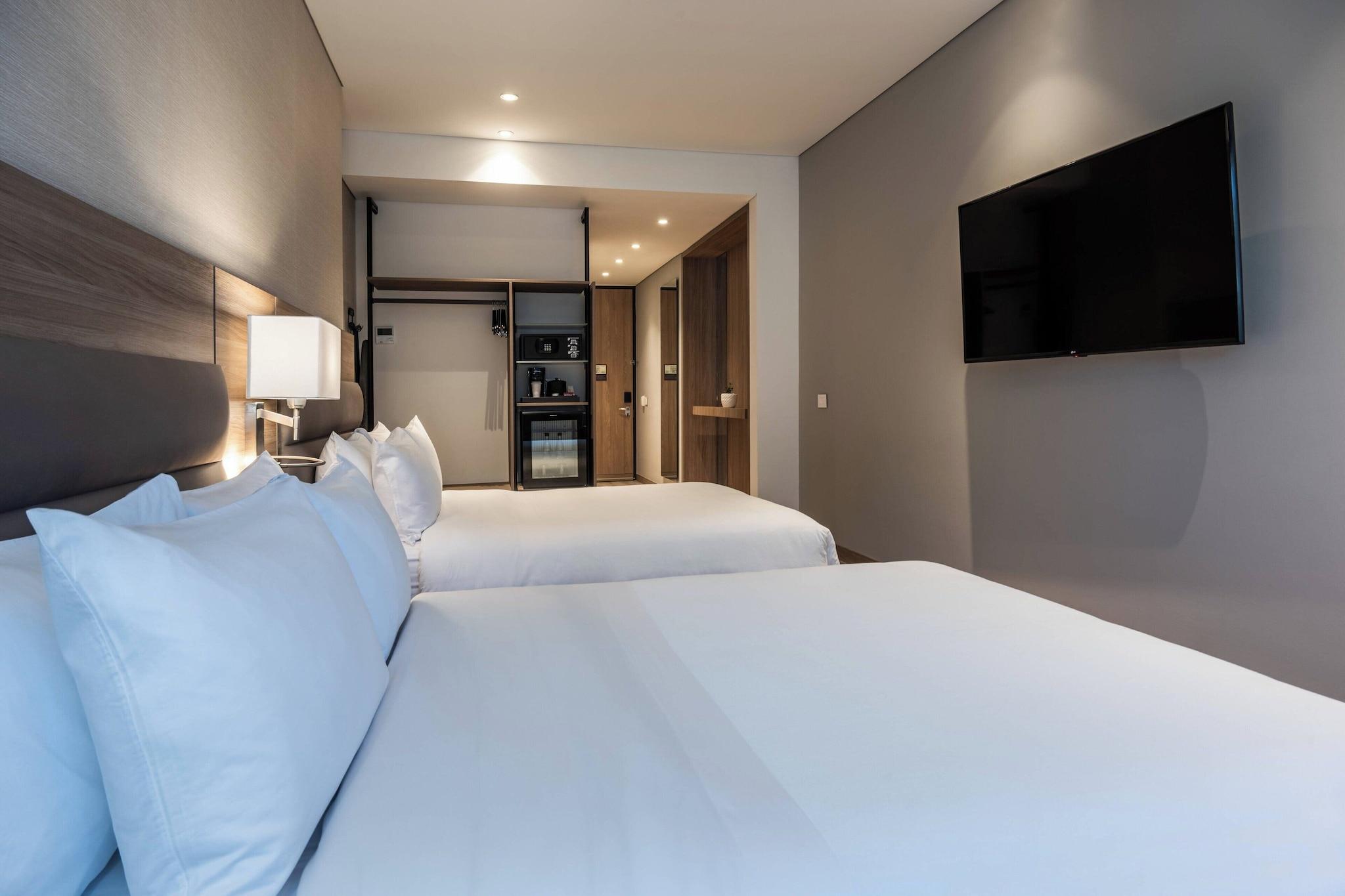 Quadruple Deluxe Two Double Beds