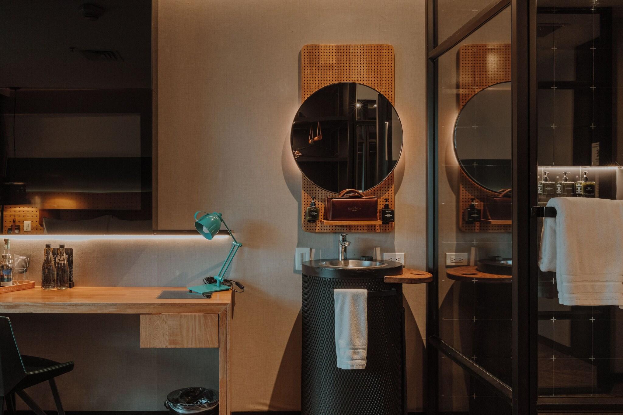 Double Superior Queen Bed