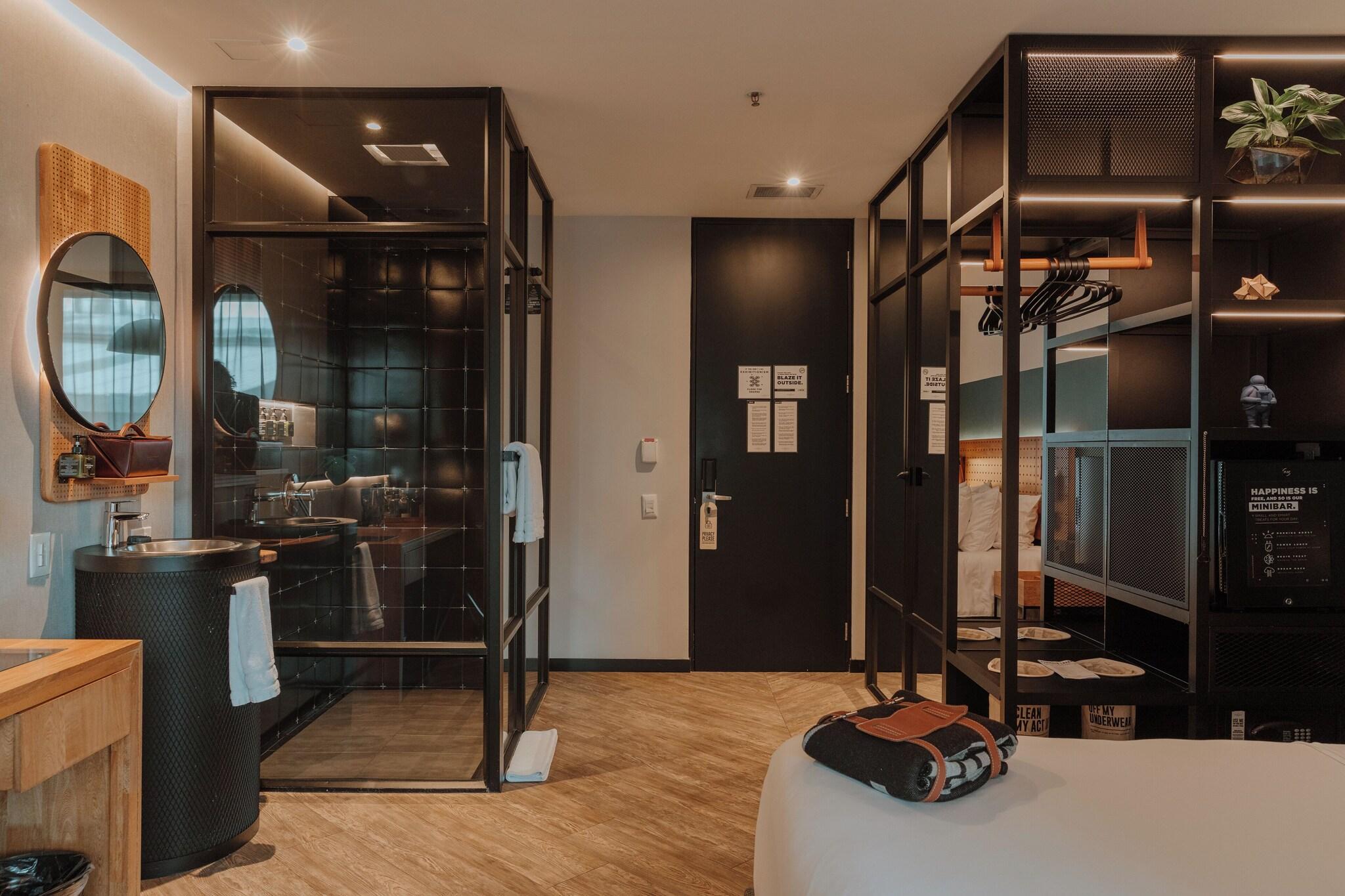 Double Superior Queen Bed