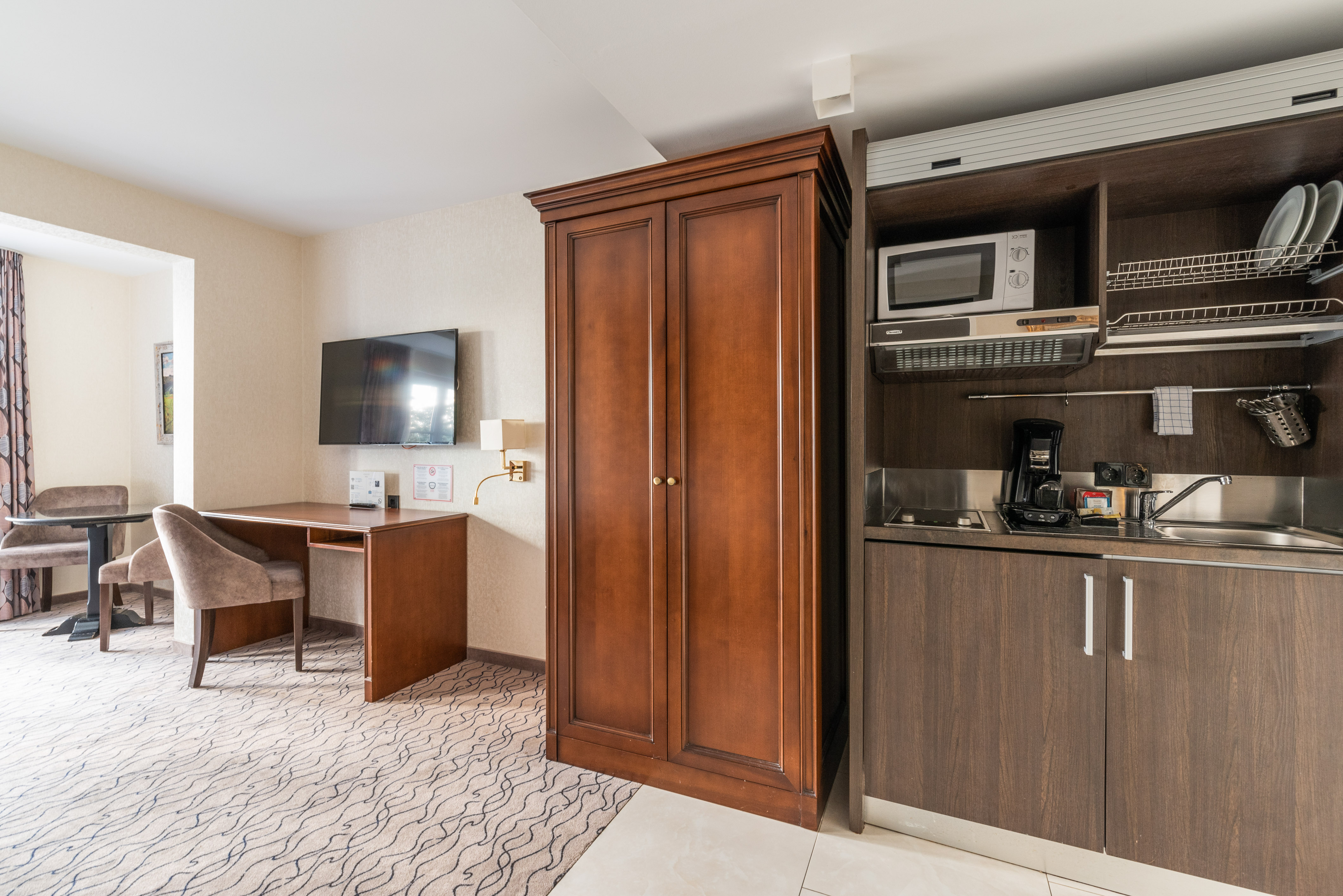 Family Room Superior