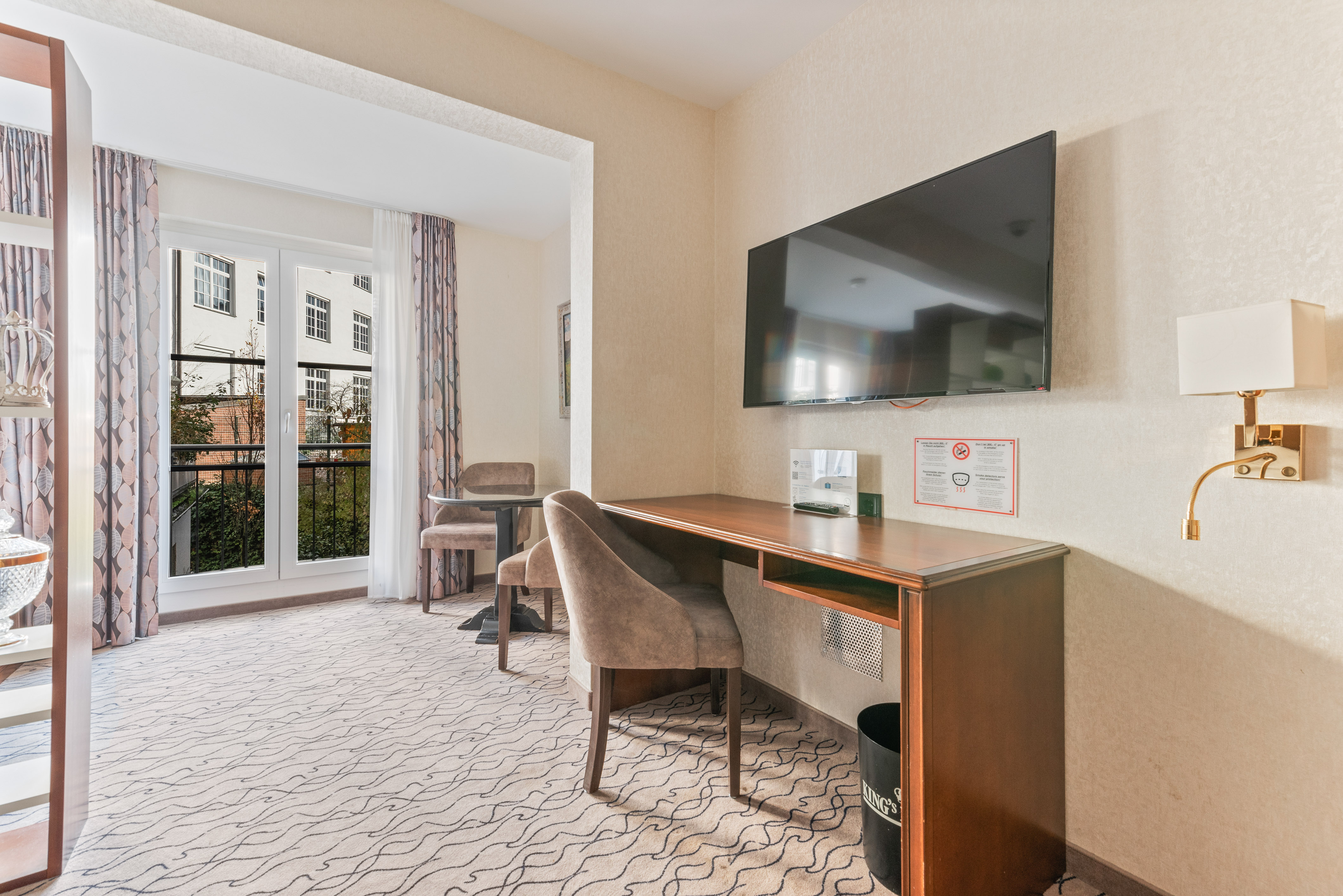 Family Room Superior