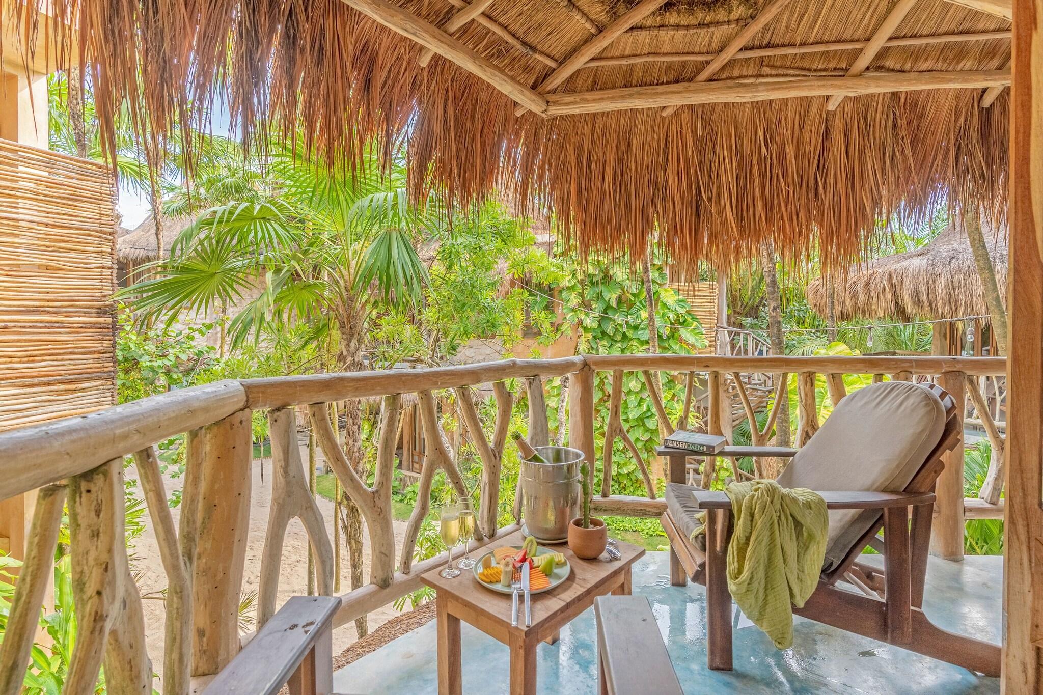 Villa Queen Size Bed