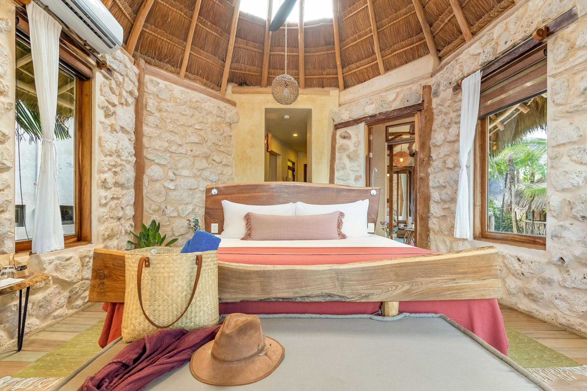 Suite Ocean View King Bed