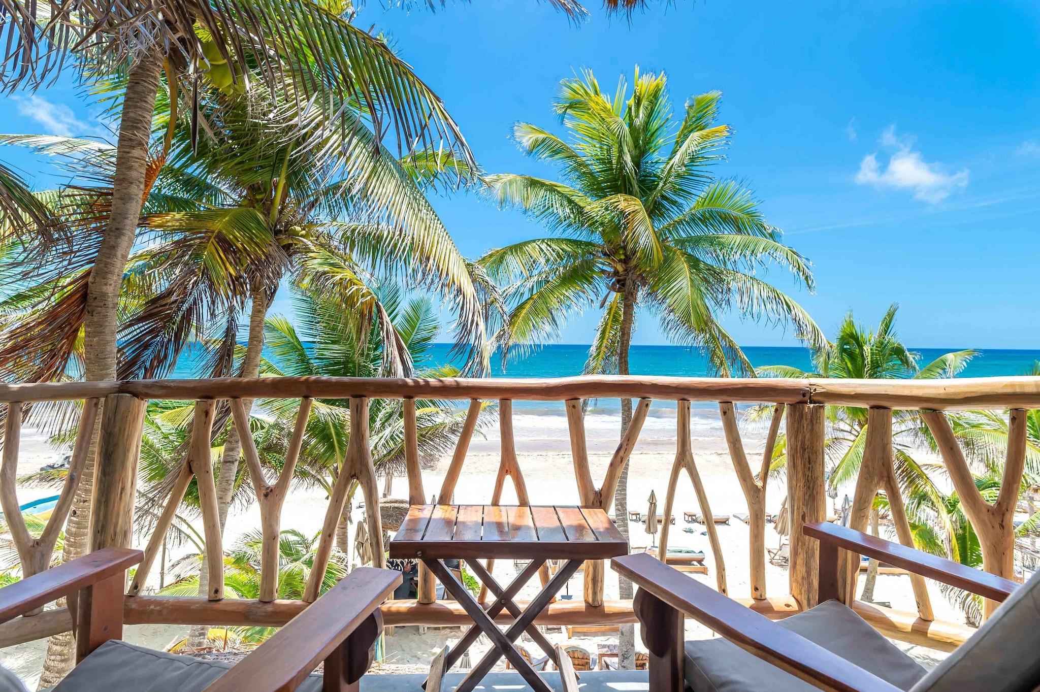 Suite Ocean Front King Bed