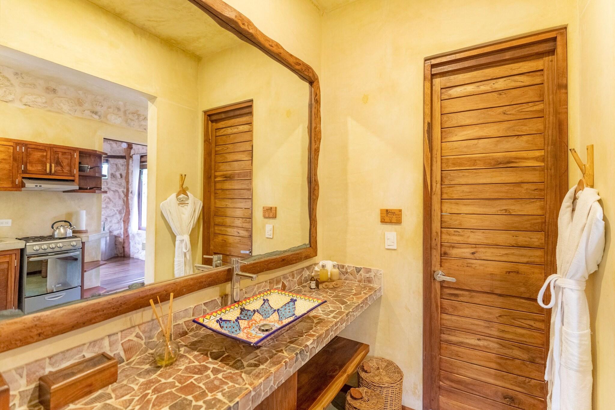 Apartment with Kitchenette