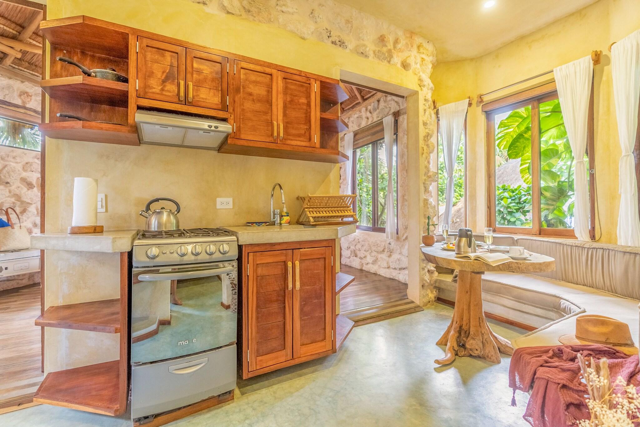 Apartment with Kitchenette