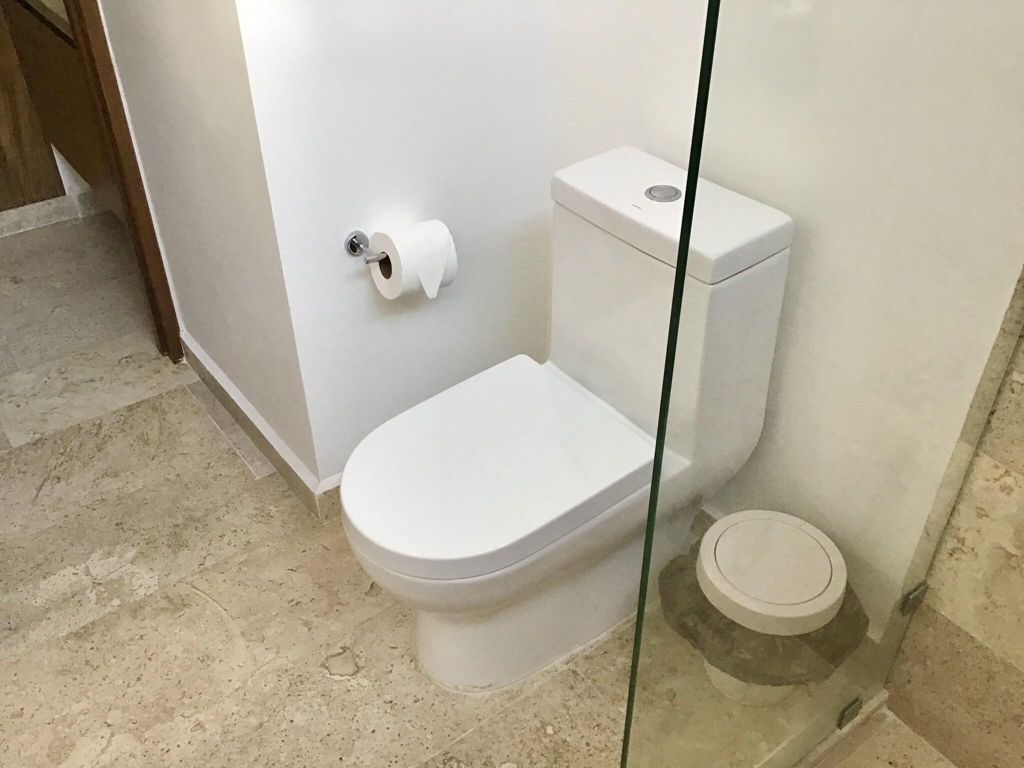 Double Deluxe Queen Bed