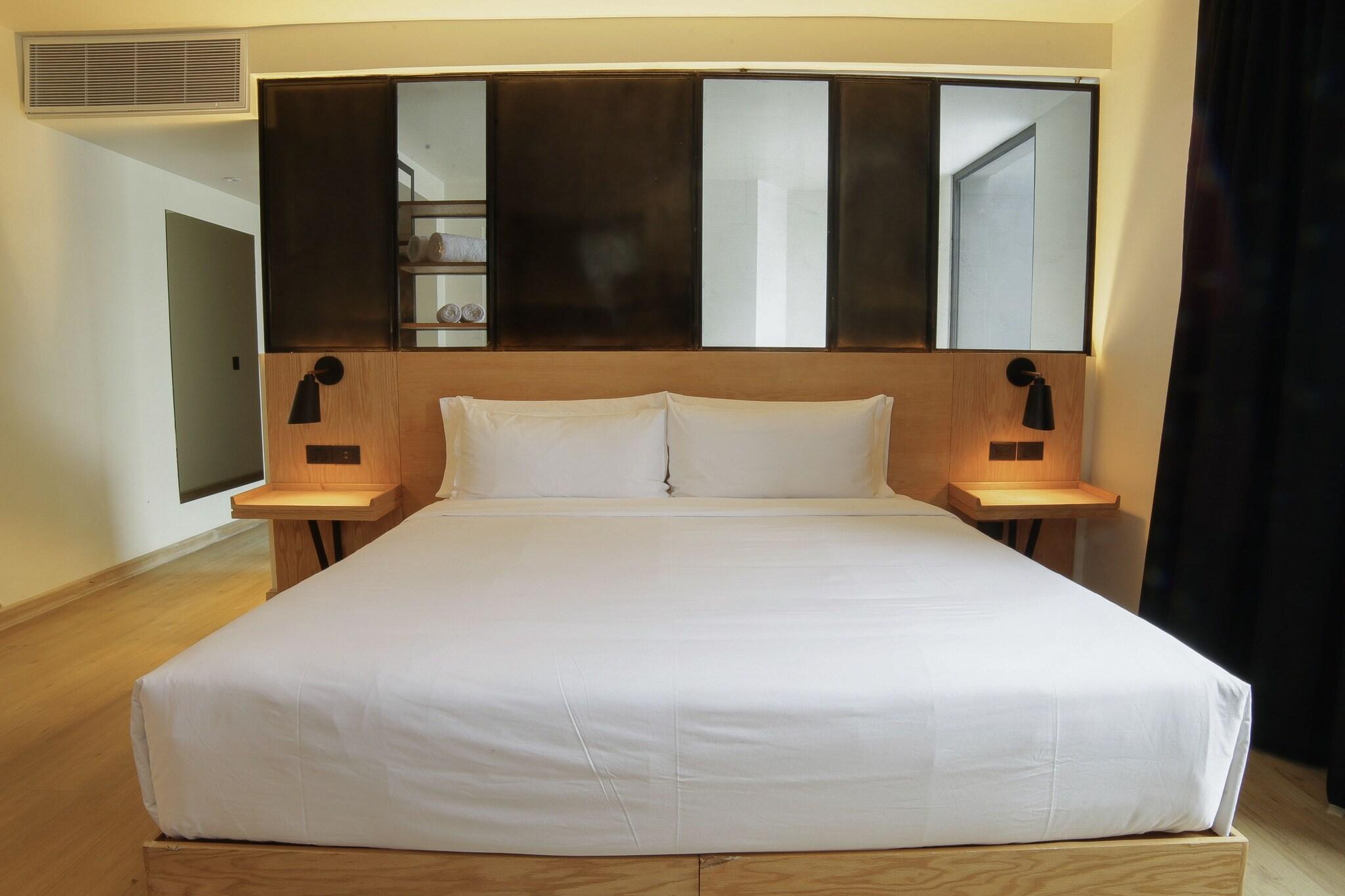 Double King Size Bed