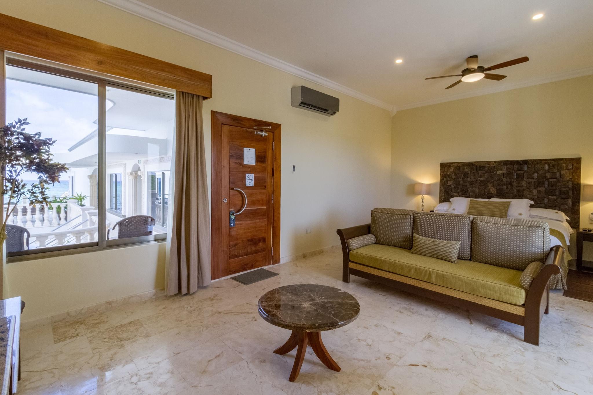 Suite Deluxe with Views