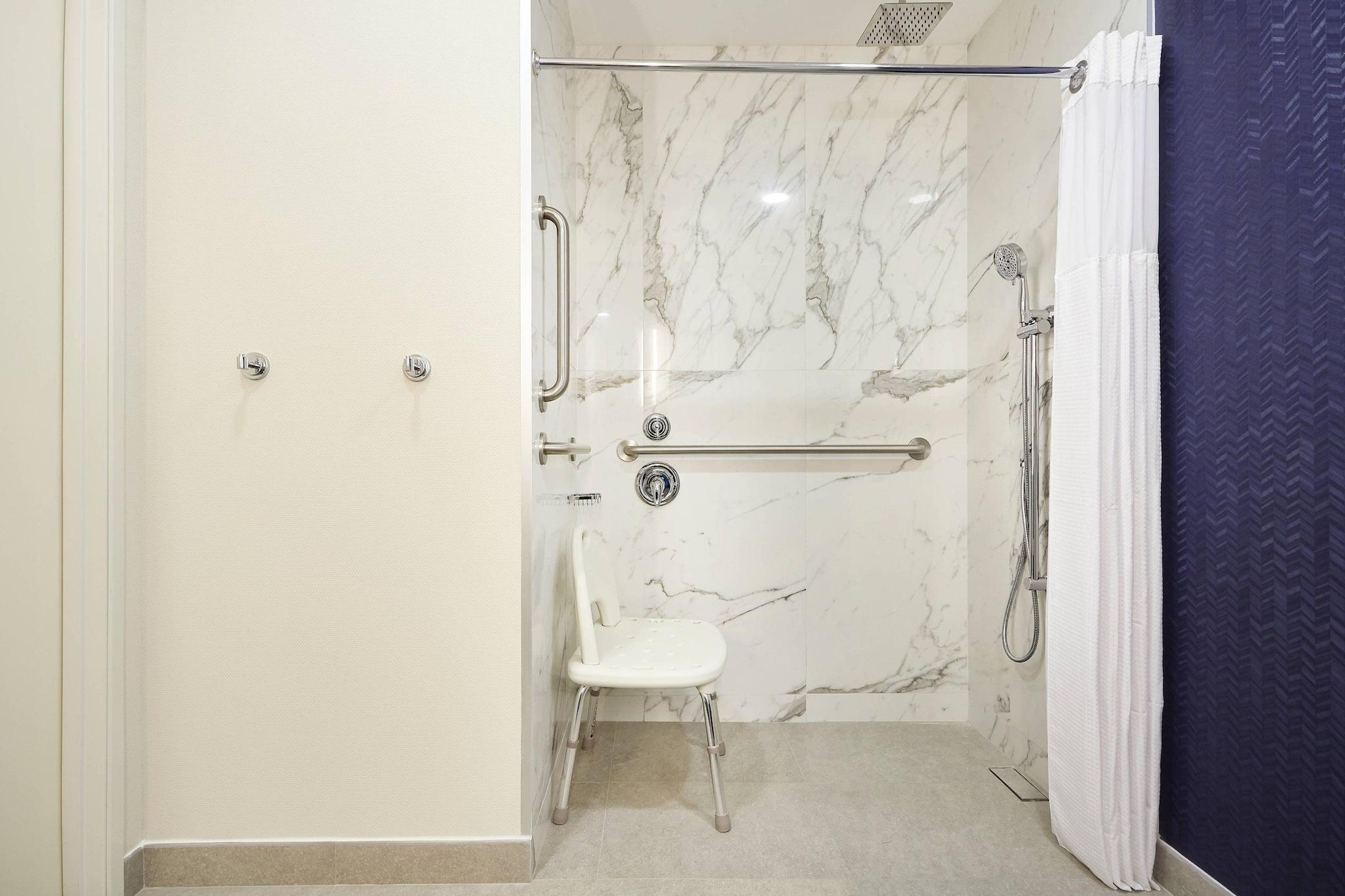 Double City View King Bed