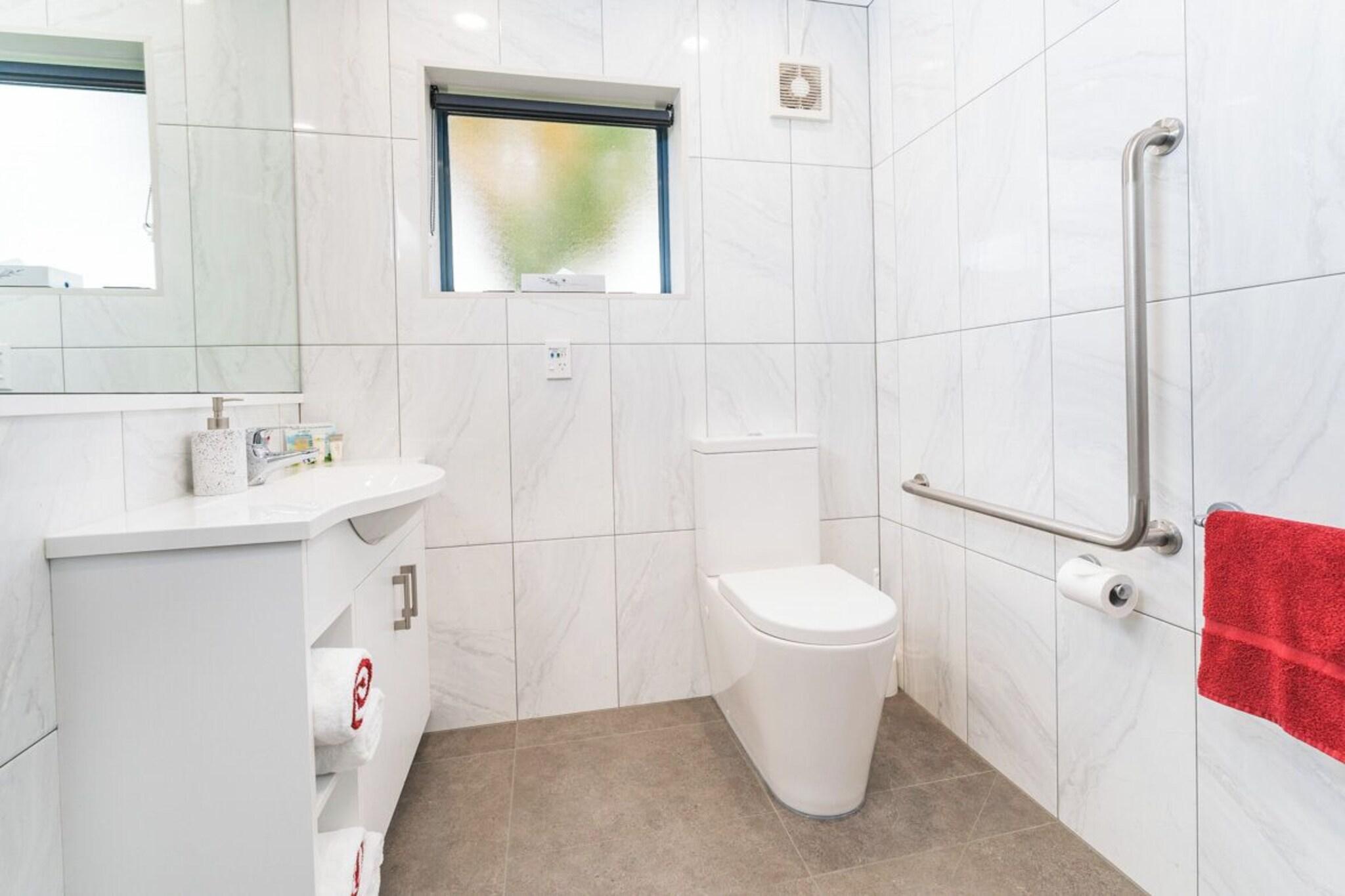 Studio King Size Bed