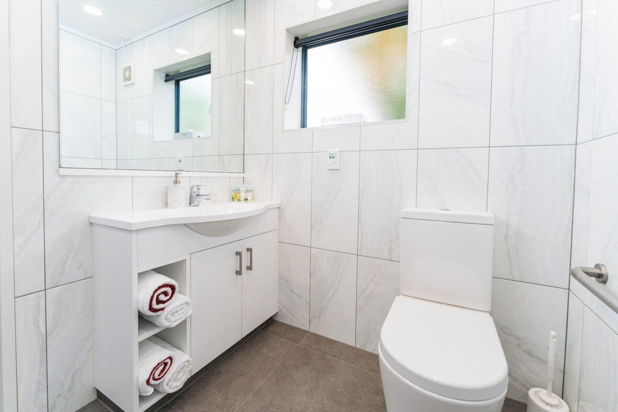 Studio King Size Bed