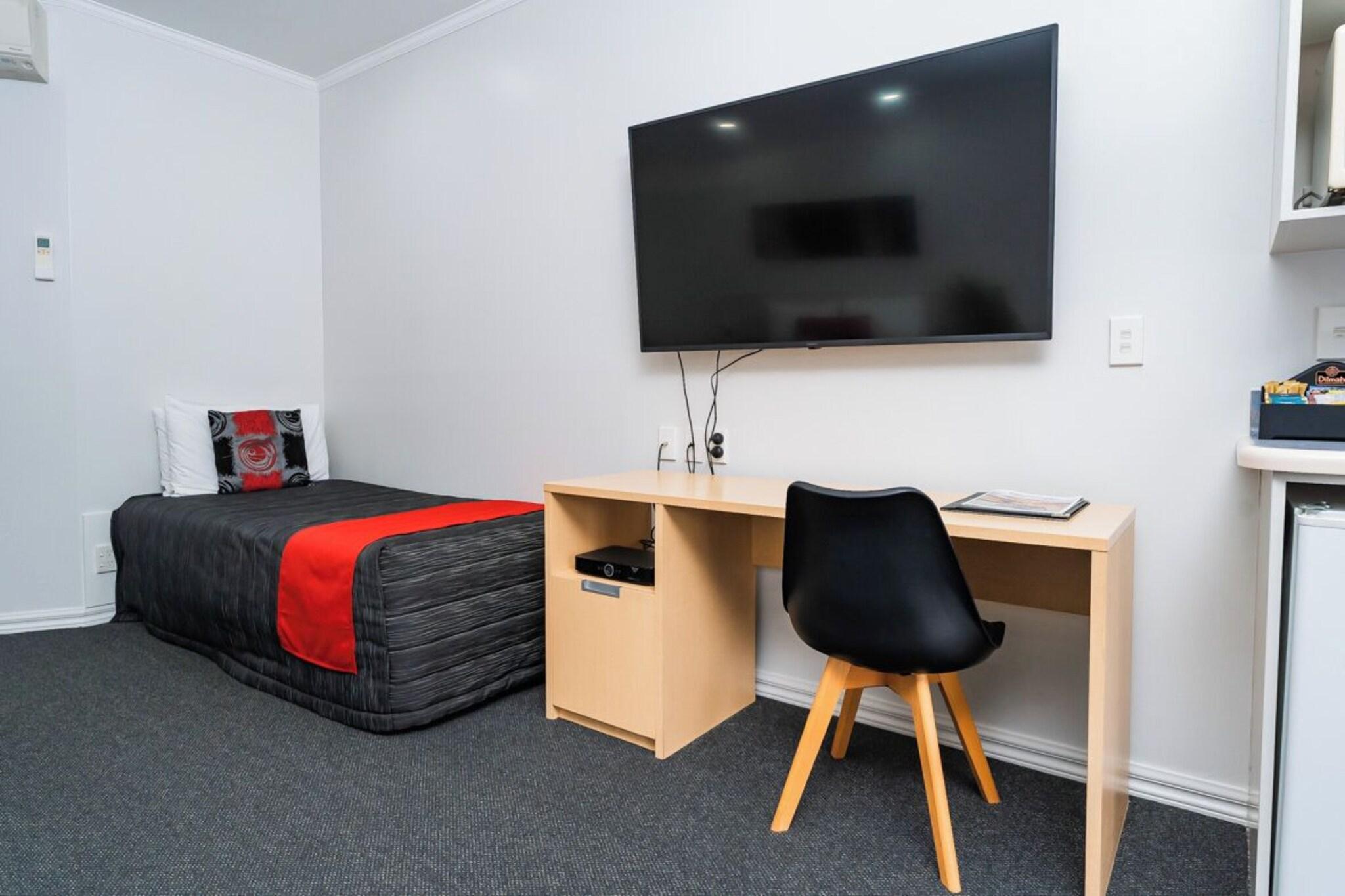 Studio King Size Bed