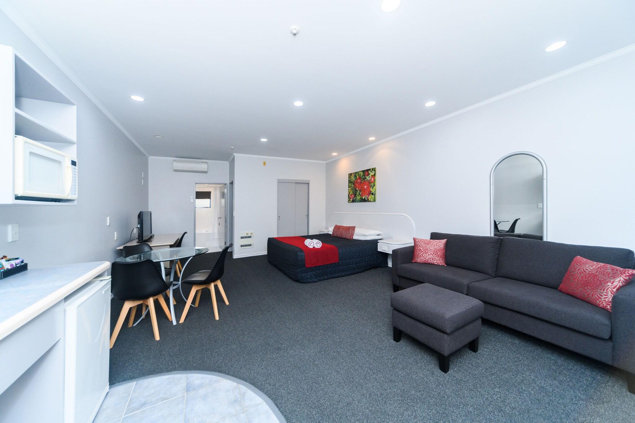 Suite King Bed One Bedroom 