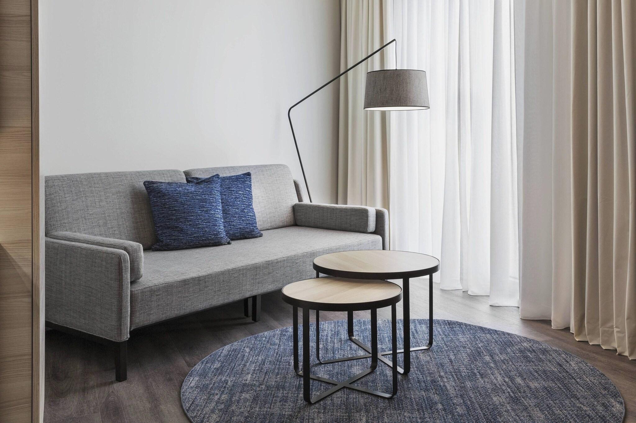 Double Superior King Bed