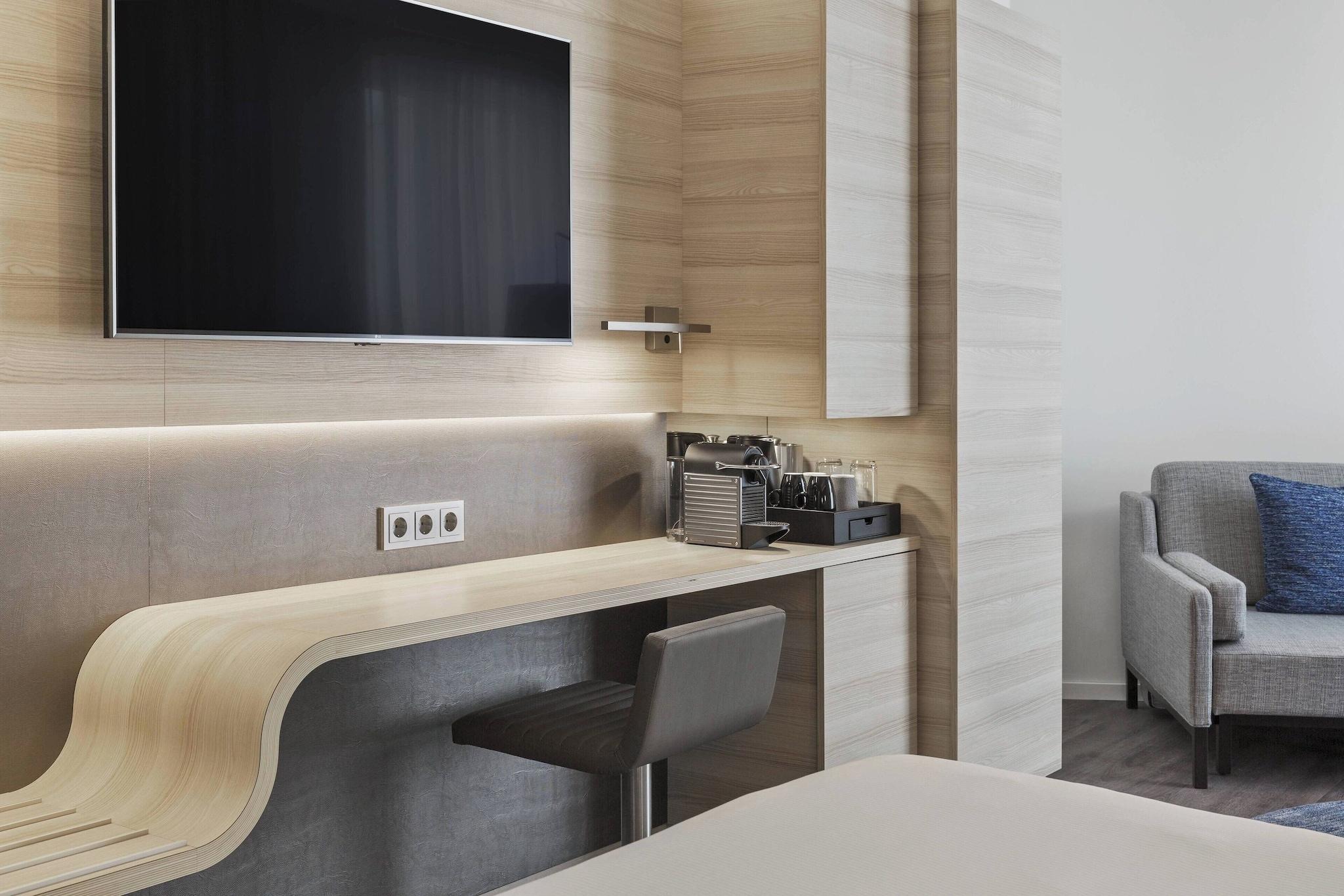 Double Superior King Bed