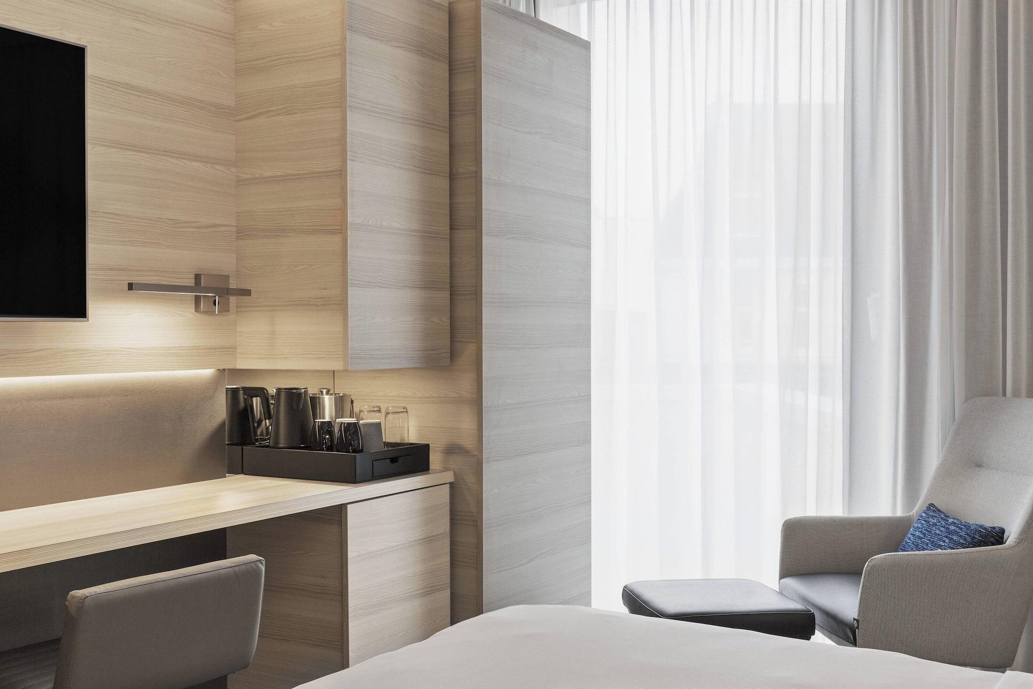 Double King Size Bed