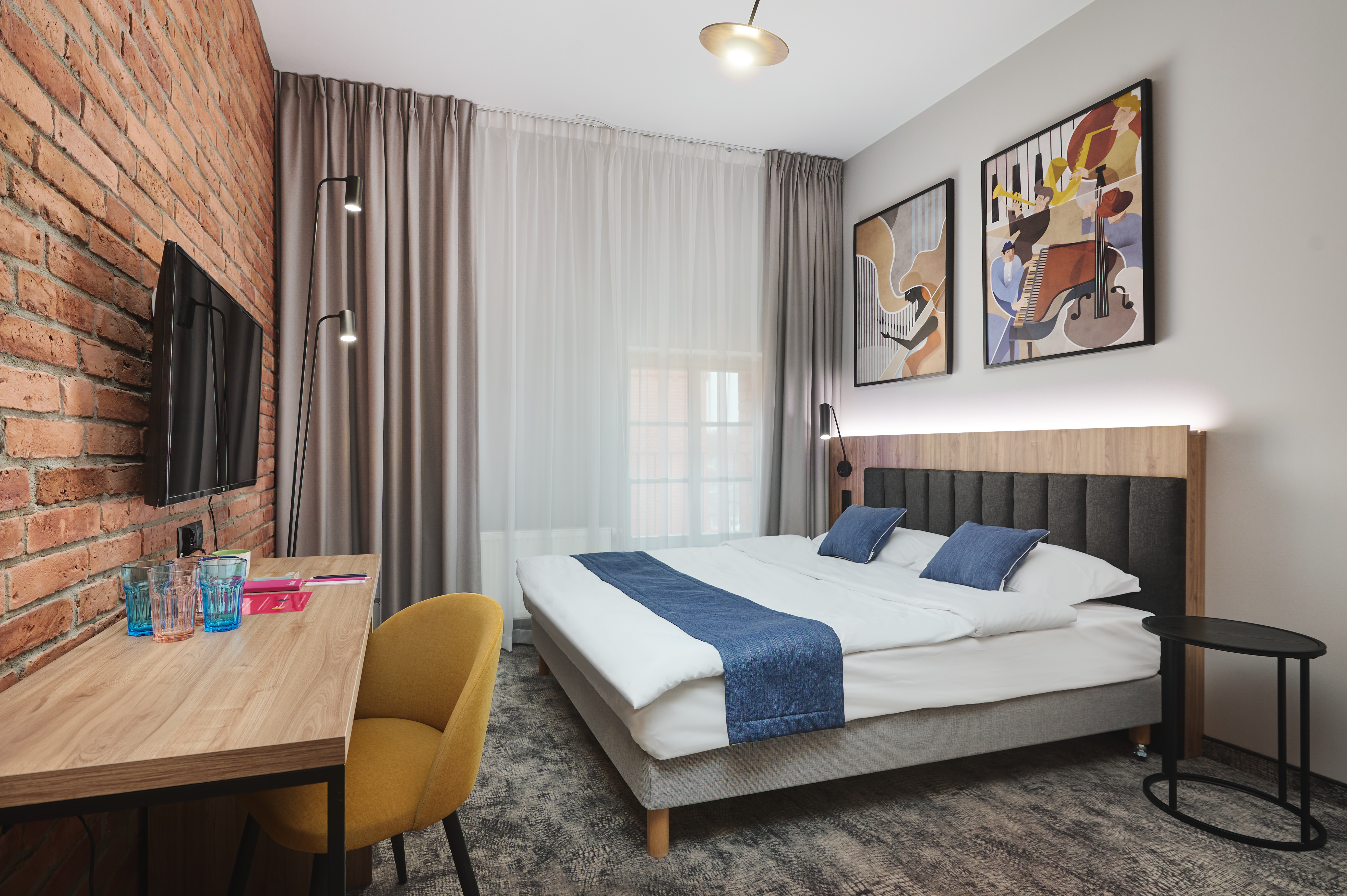 Double or Twin Deluxe