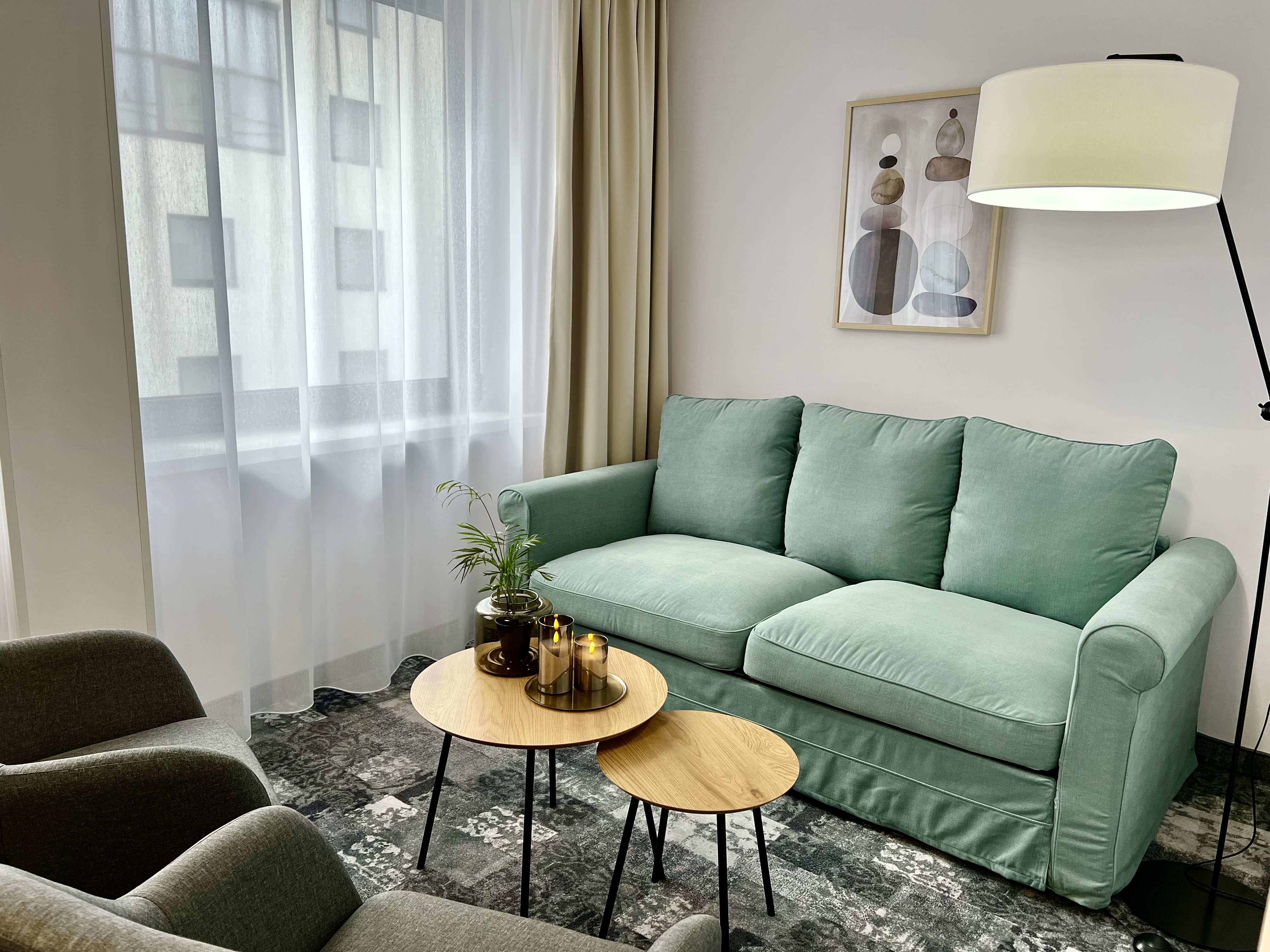 Studio King Size Bed