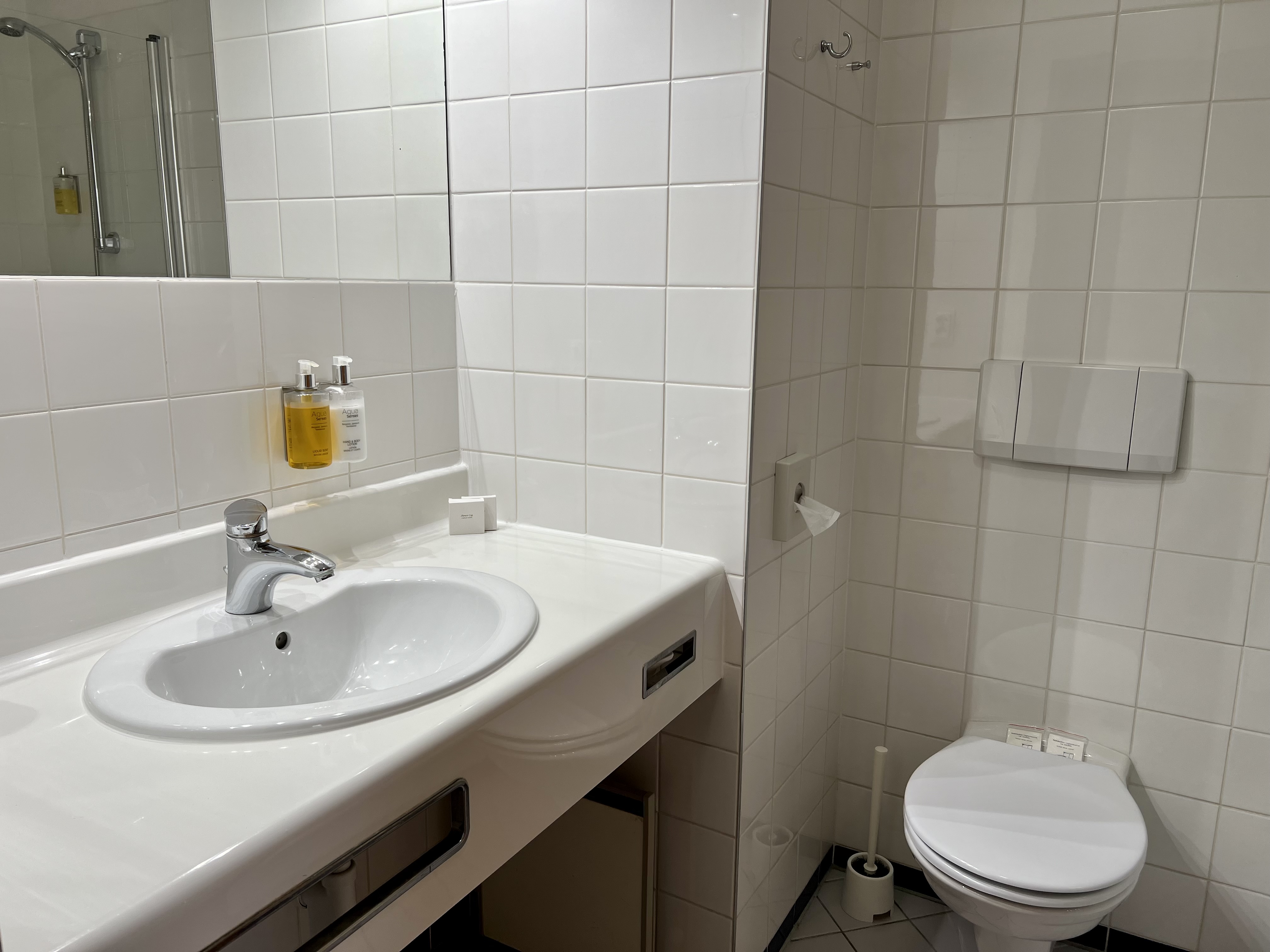 Double Deluxe One Bed