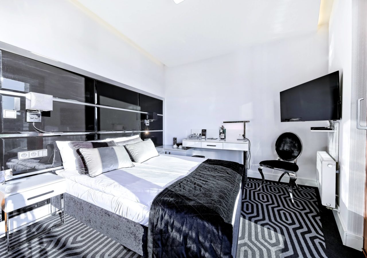 Double Single Premium with Views