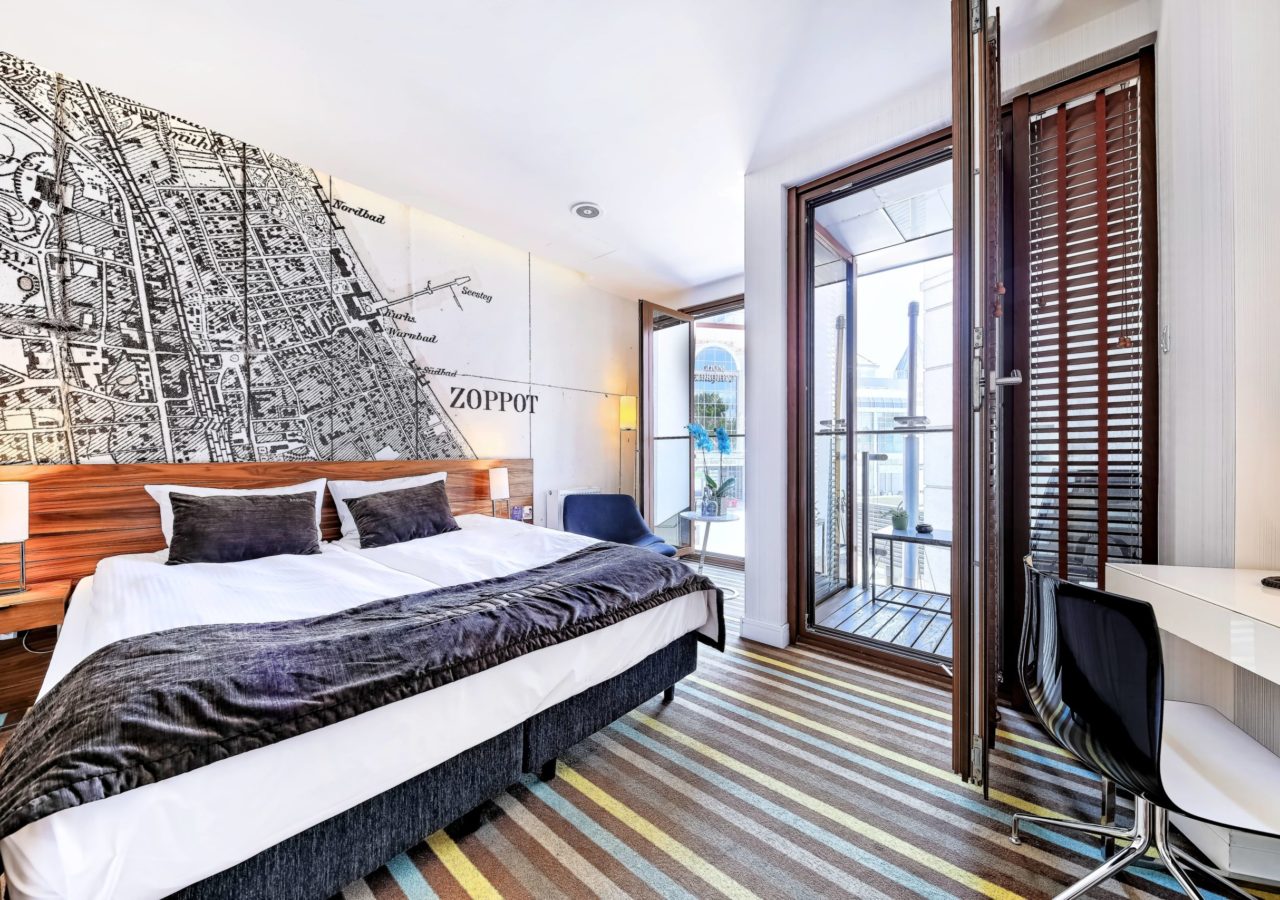 Double Single Deluxe with Balcony