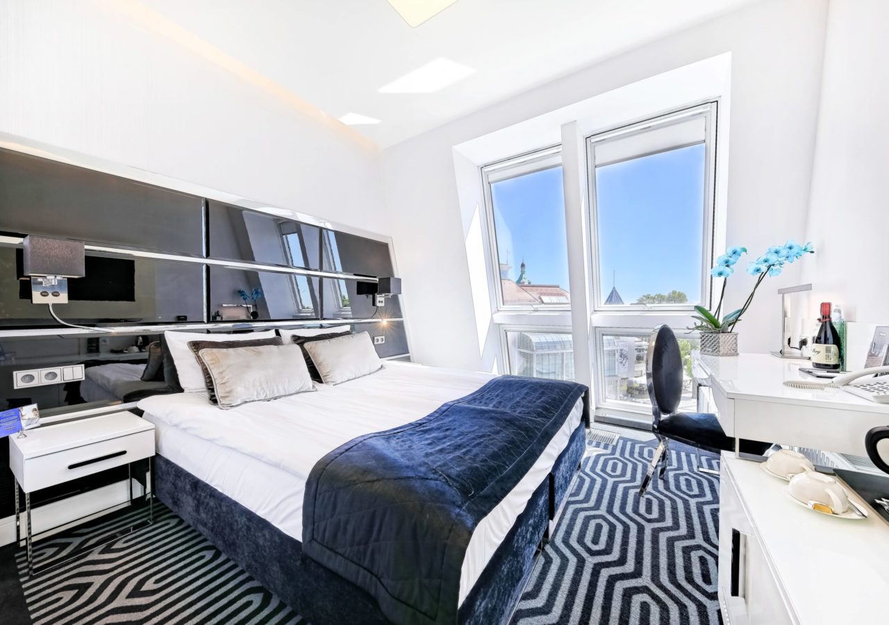 Double Deluxe Premium