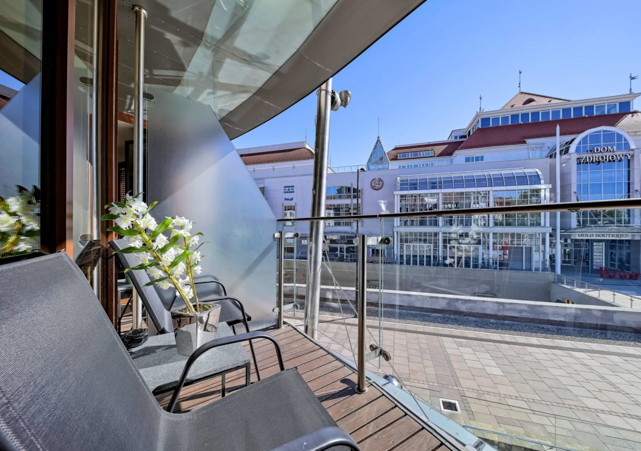 Double Single Deluxe with Balcony