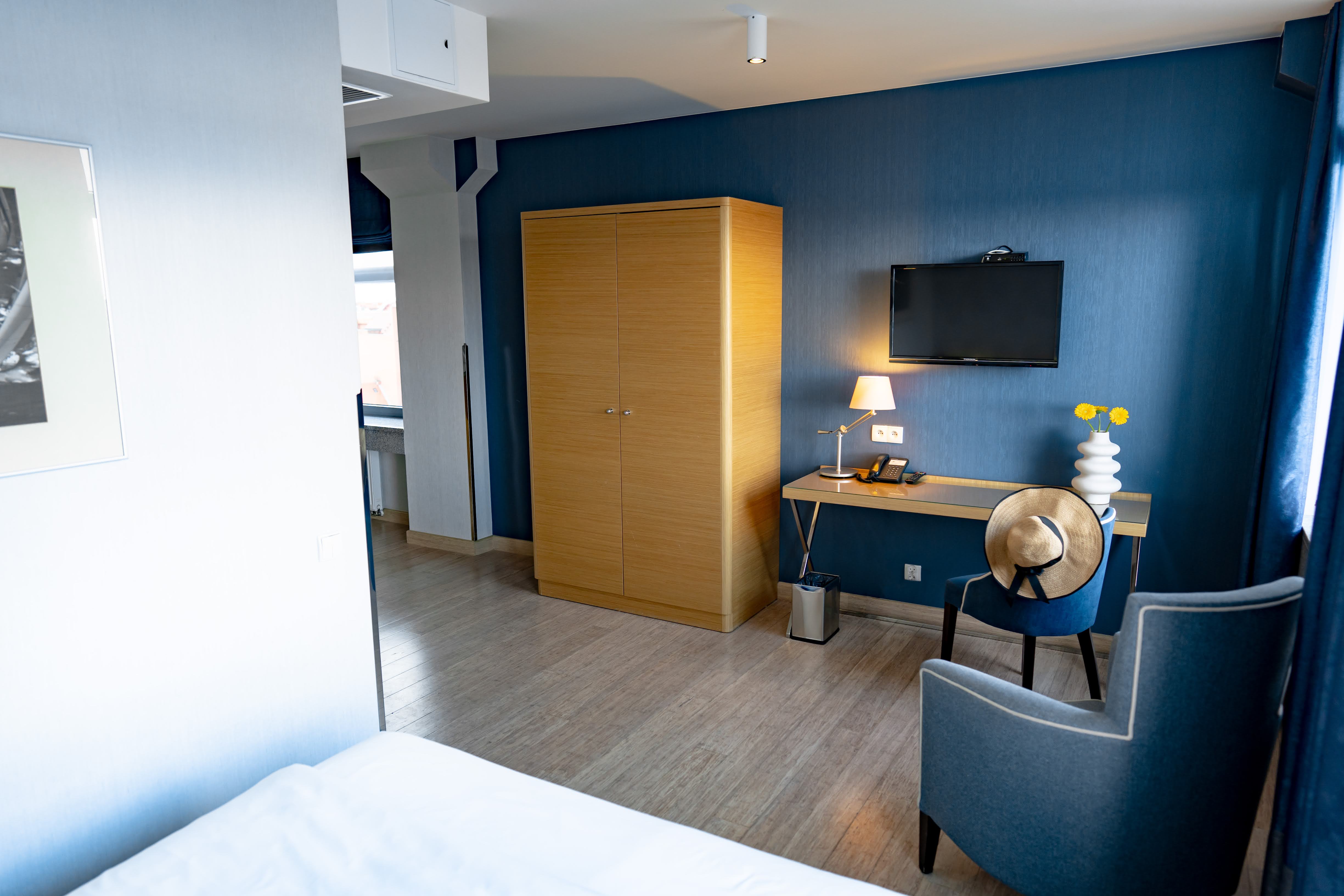 Double or Twin Deluxe