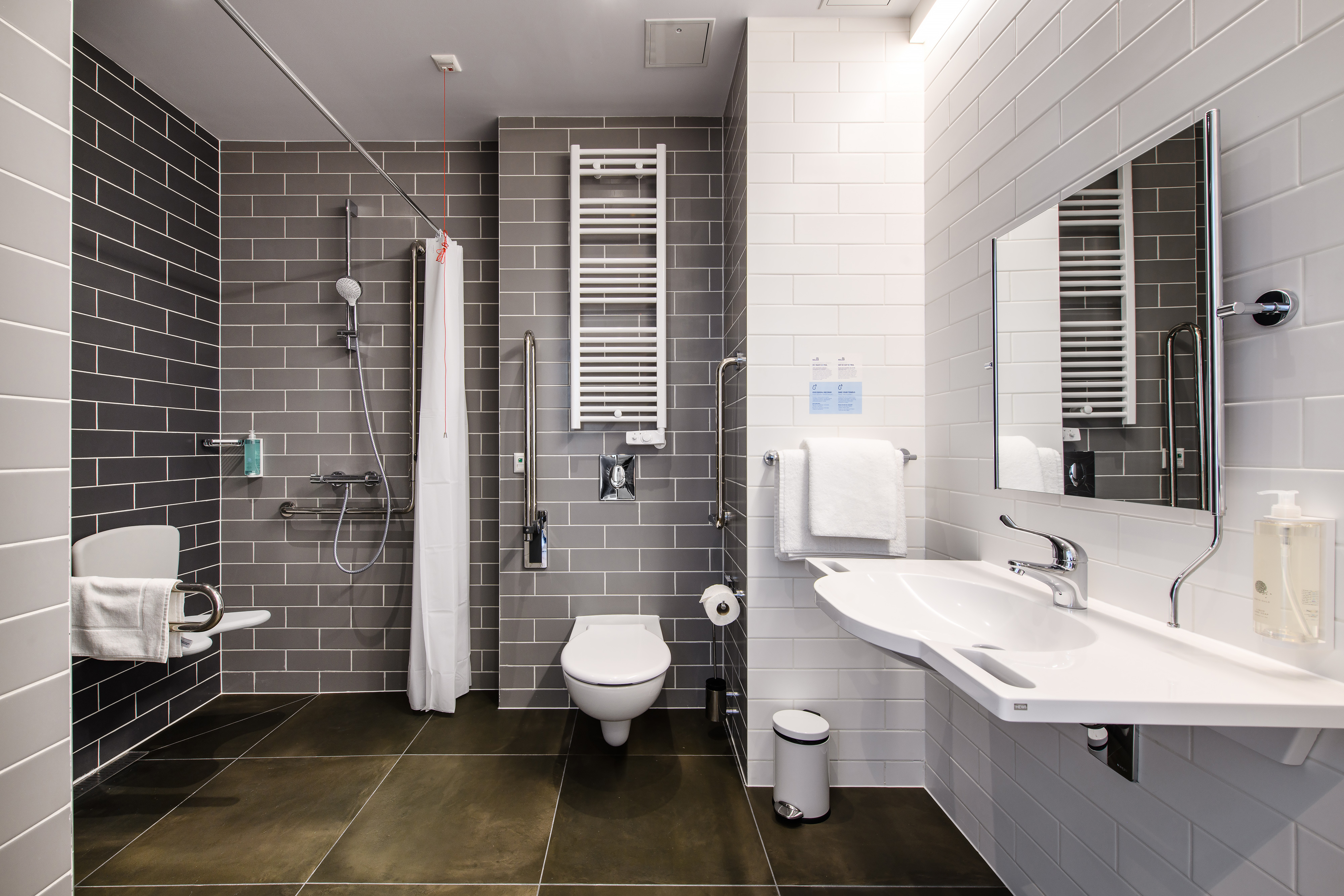 Double Accessible-queen Size Bed