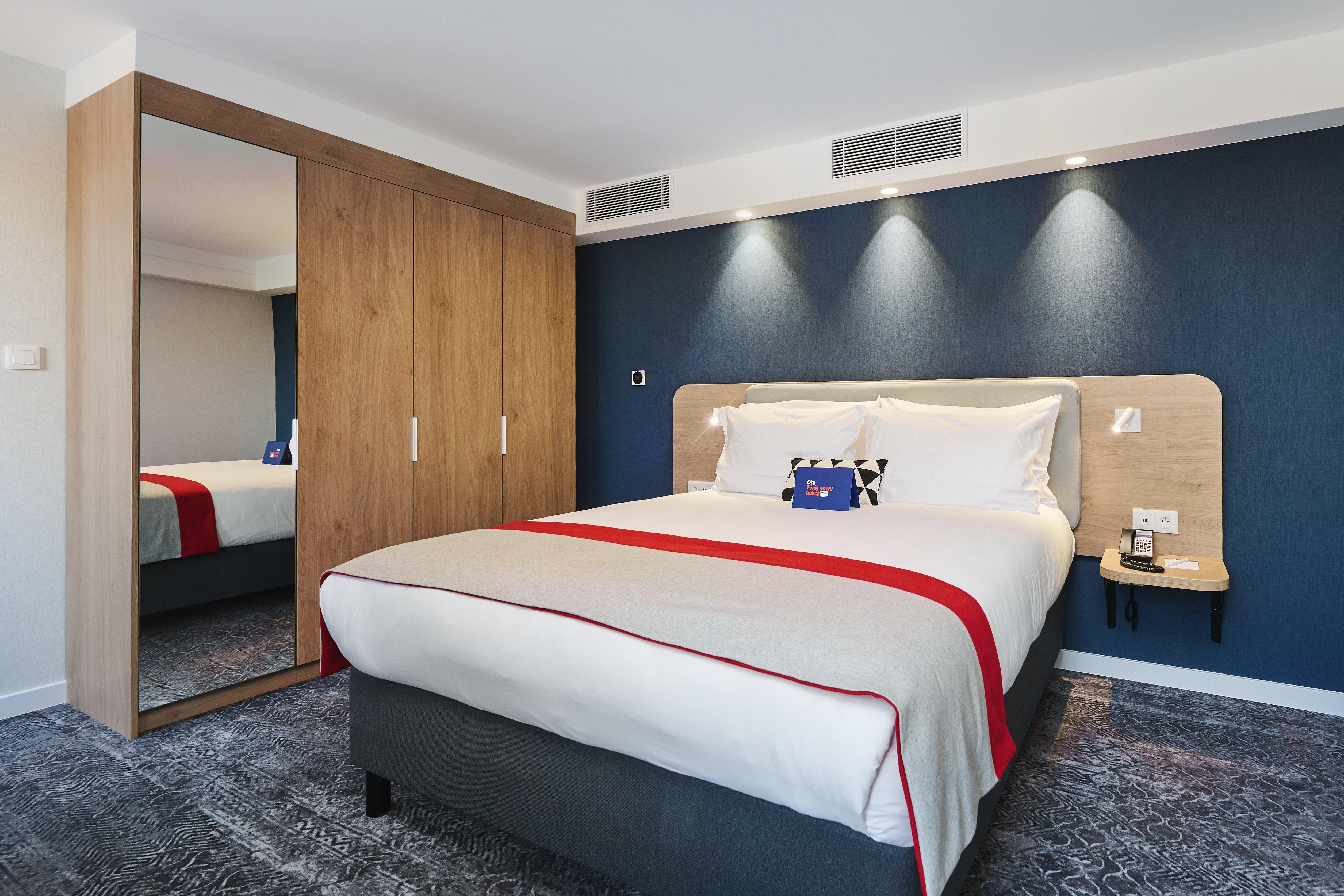 Suite Queen Size Bed