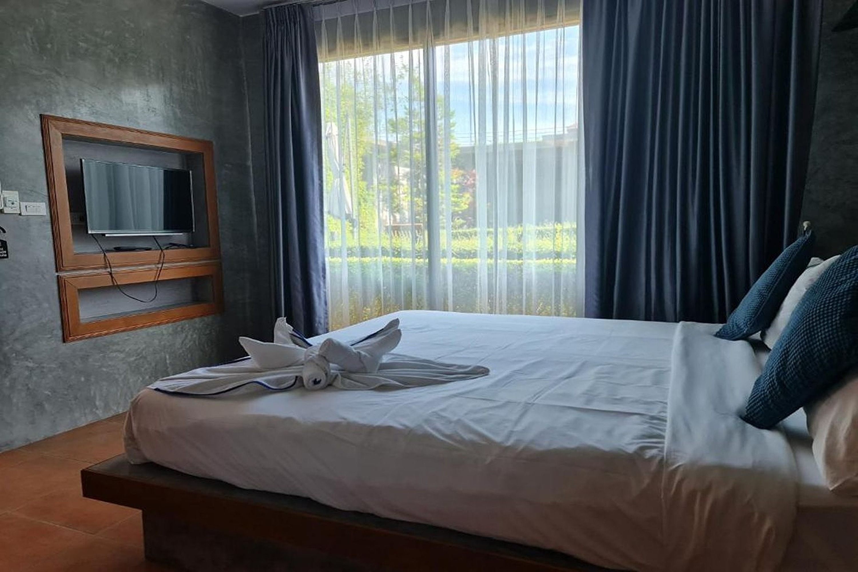 Double with Private Pool