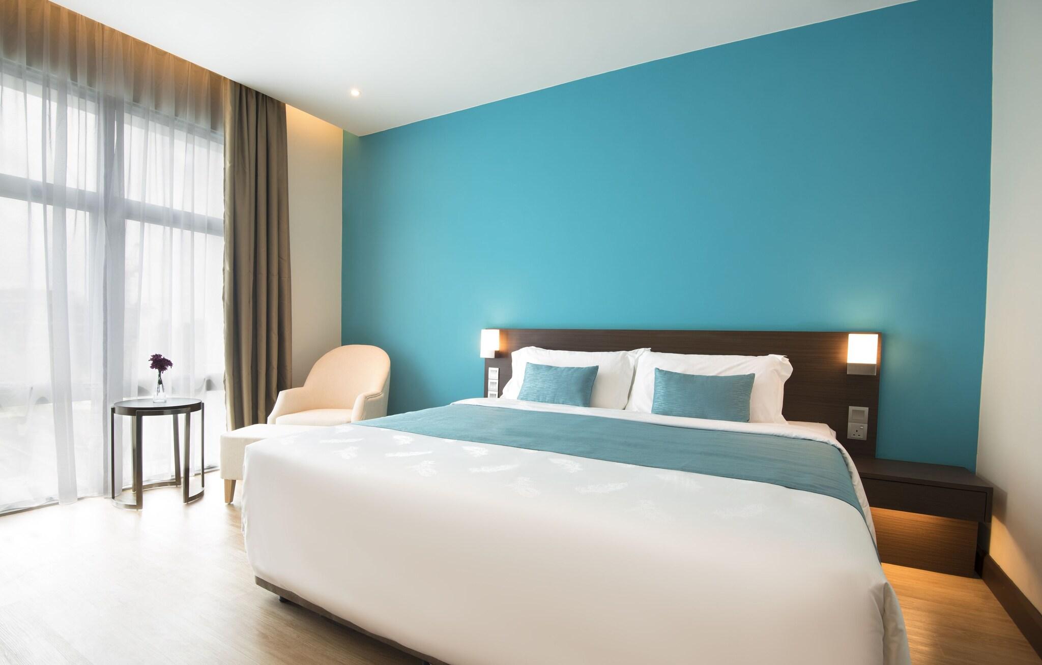 Twin Superior River View