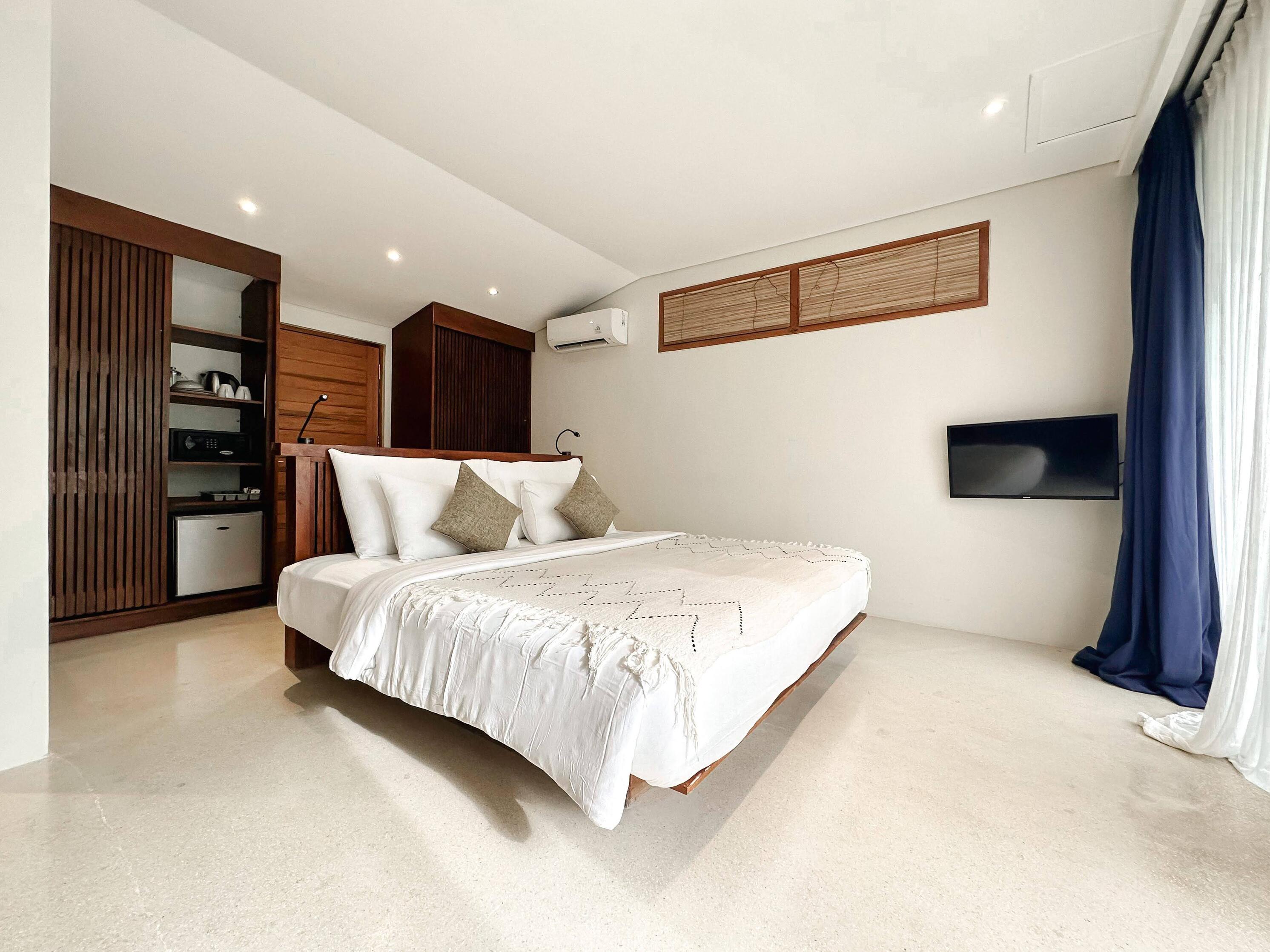 Double Deluxe with Balcony