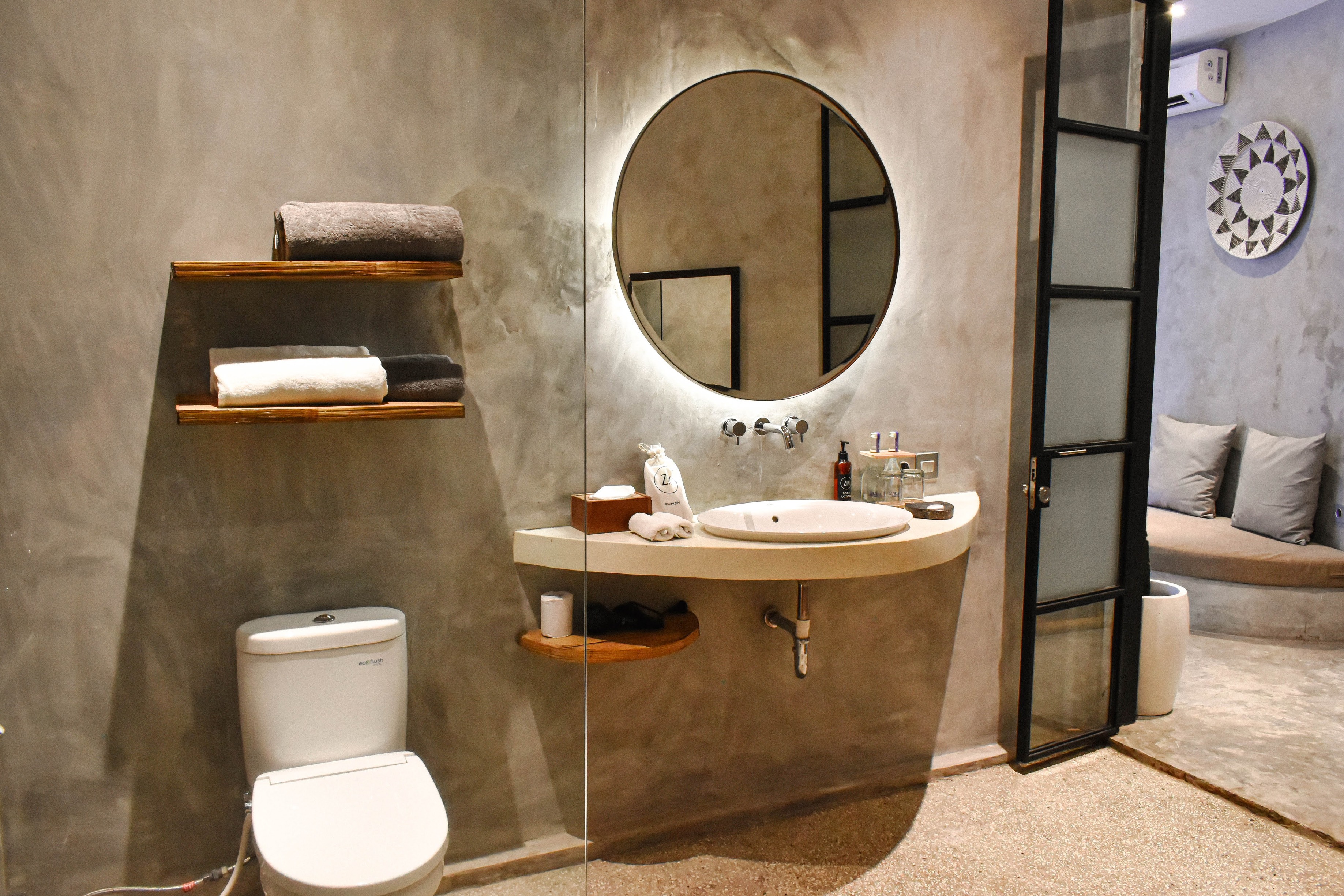 Double or Twin Deluxe Pool View