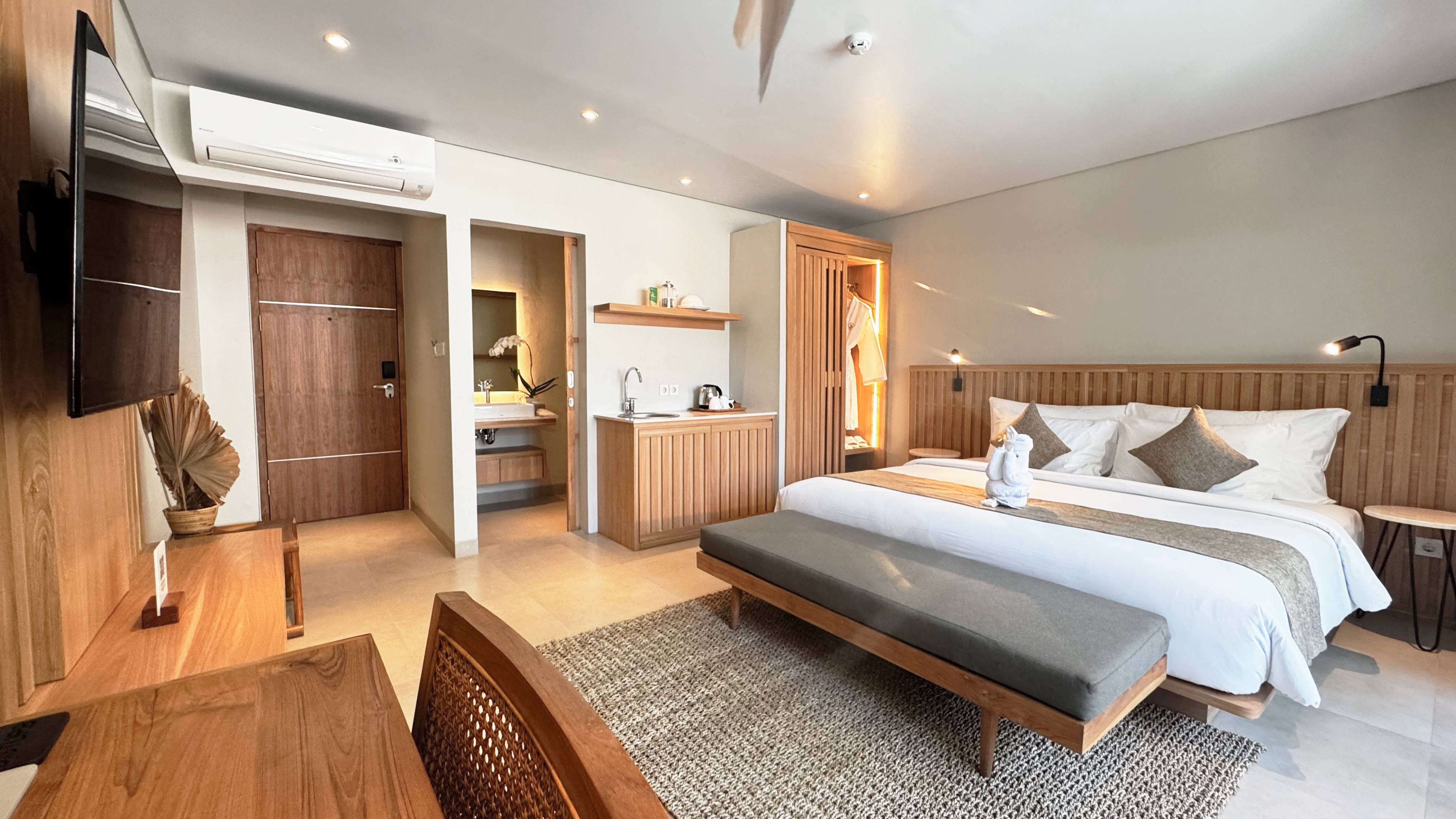 Double or Twin Deluxe