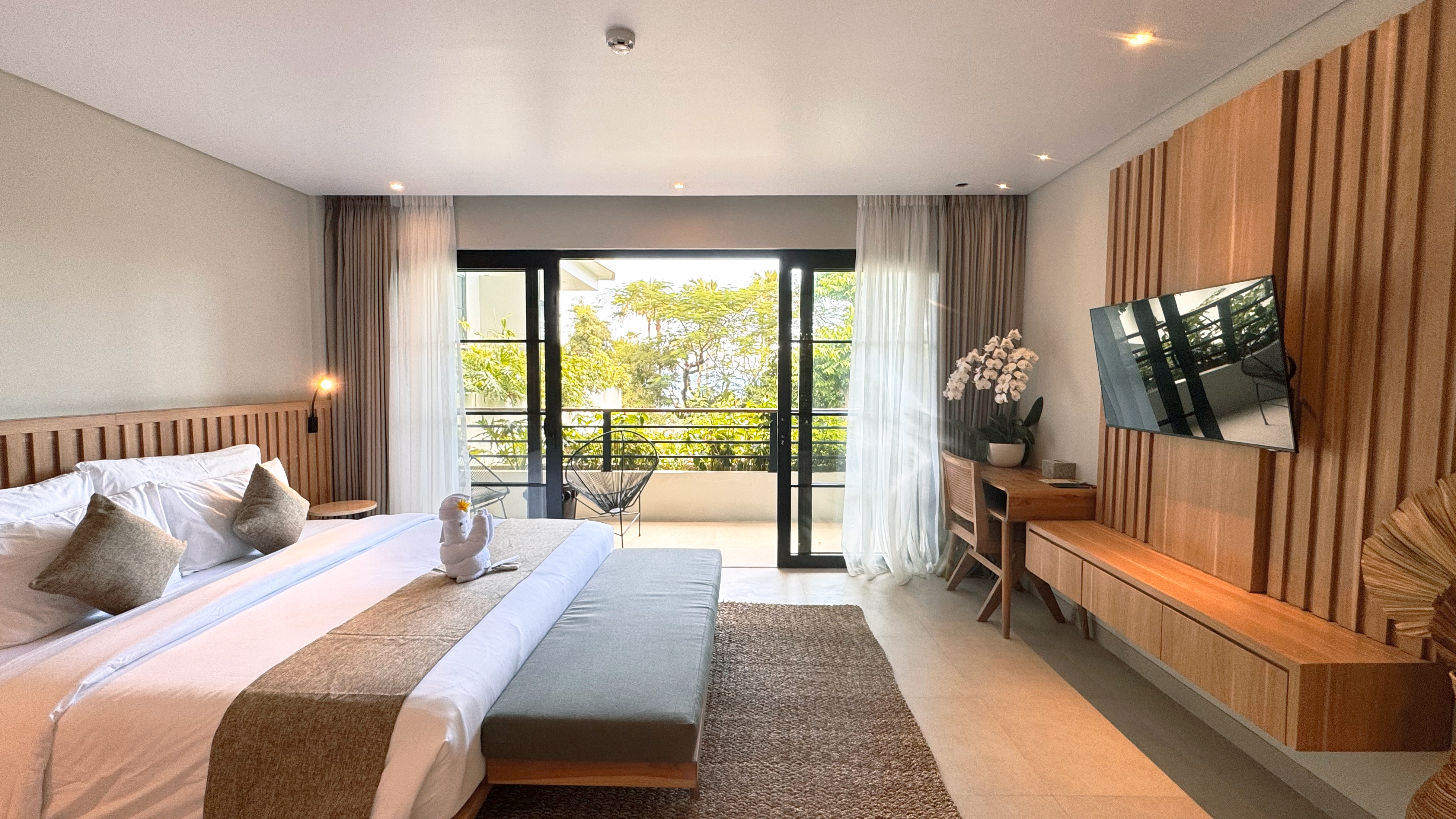 Double or Twin Deluxe