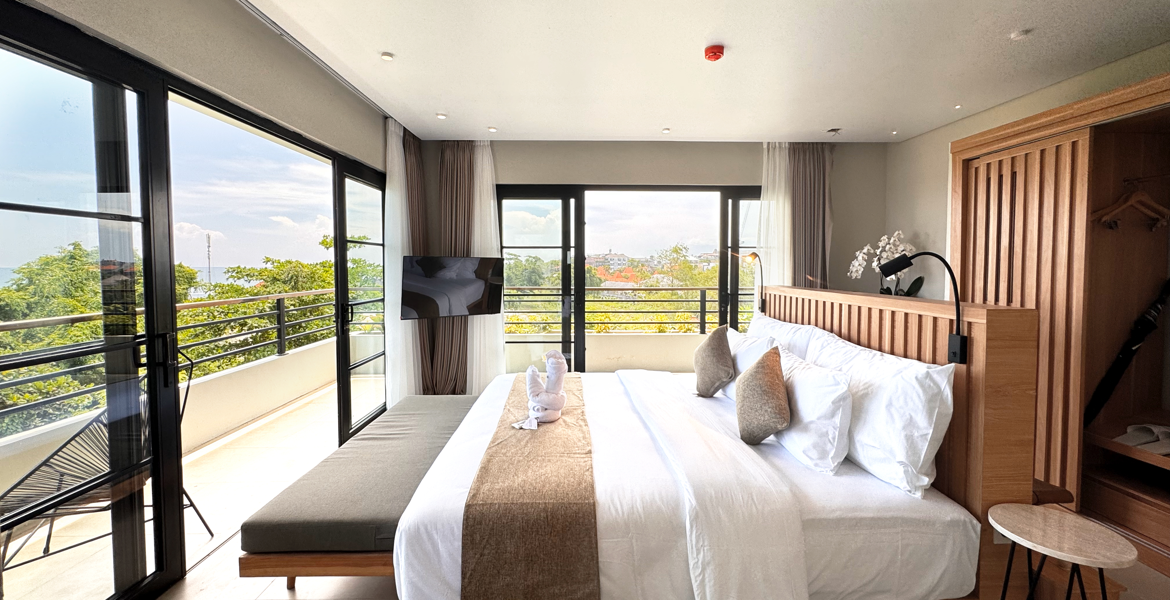 Double or Twin Deluxe Ocean View