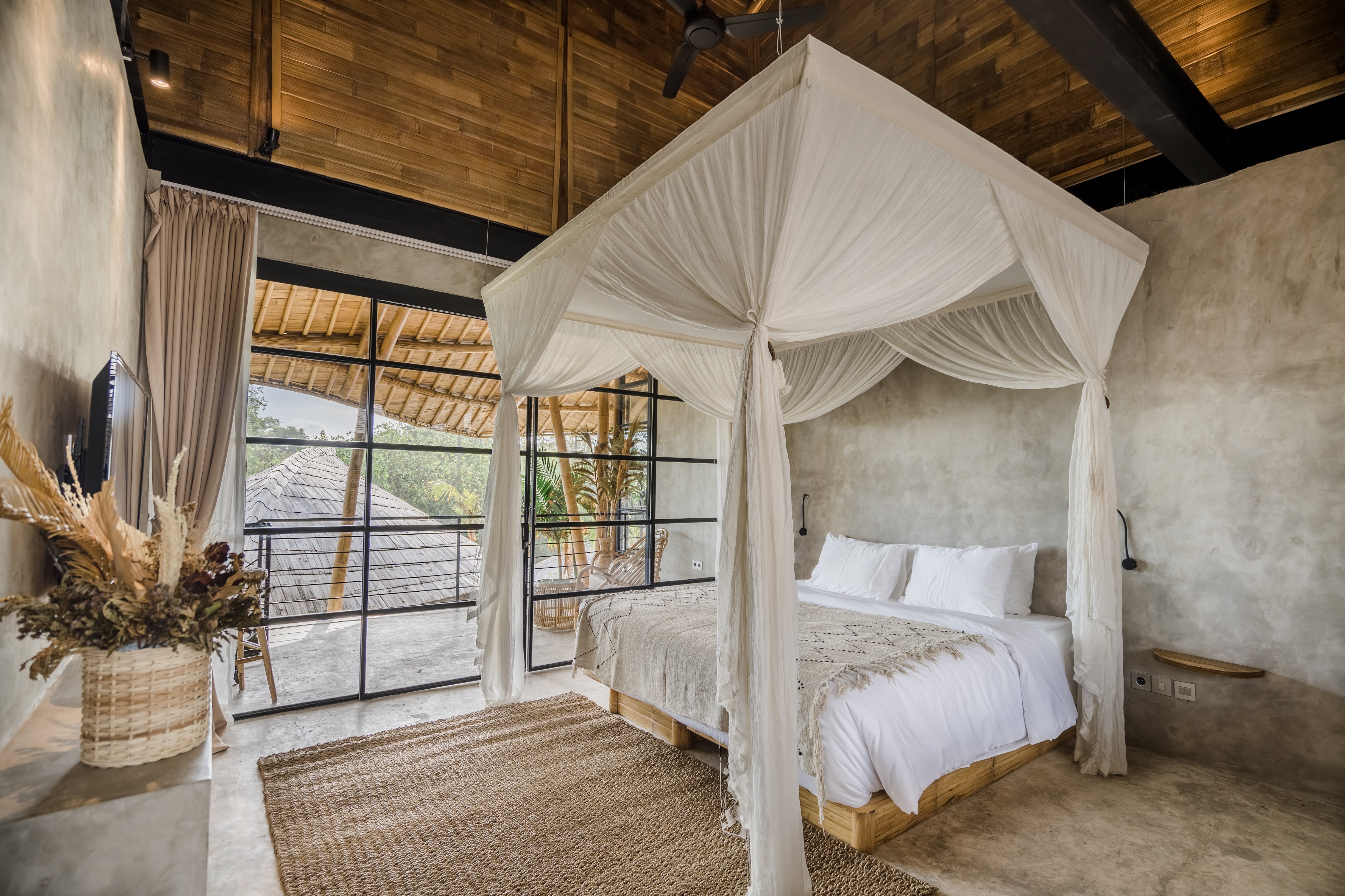 Double or Twin Deluxe Pool View