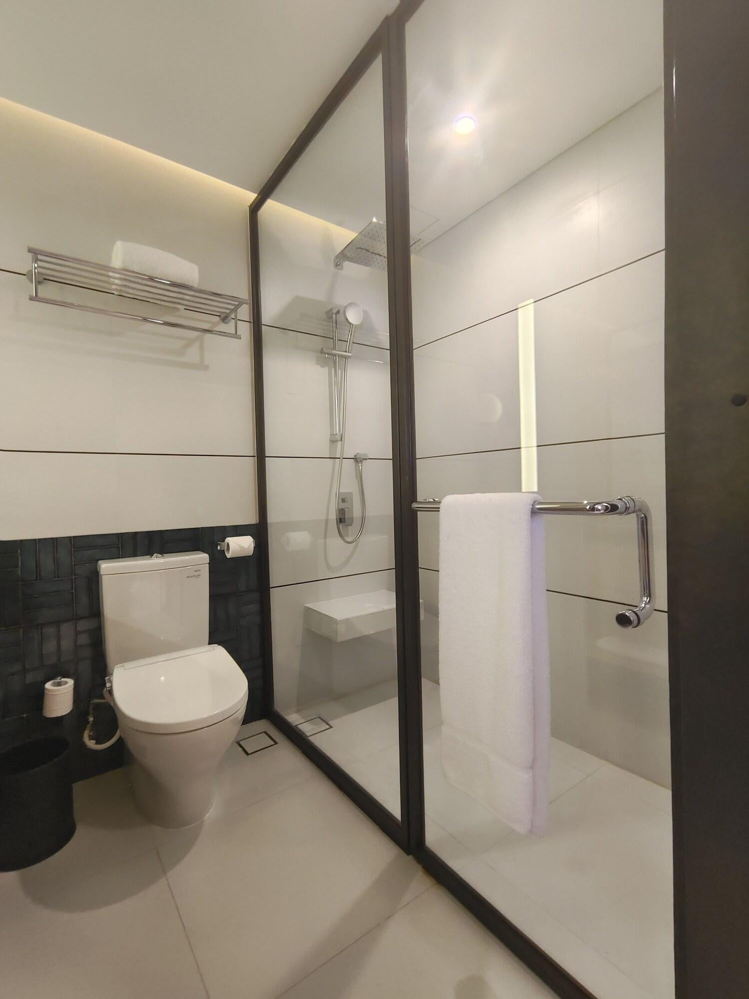 Double City View King Bed