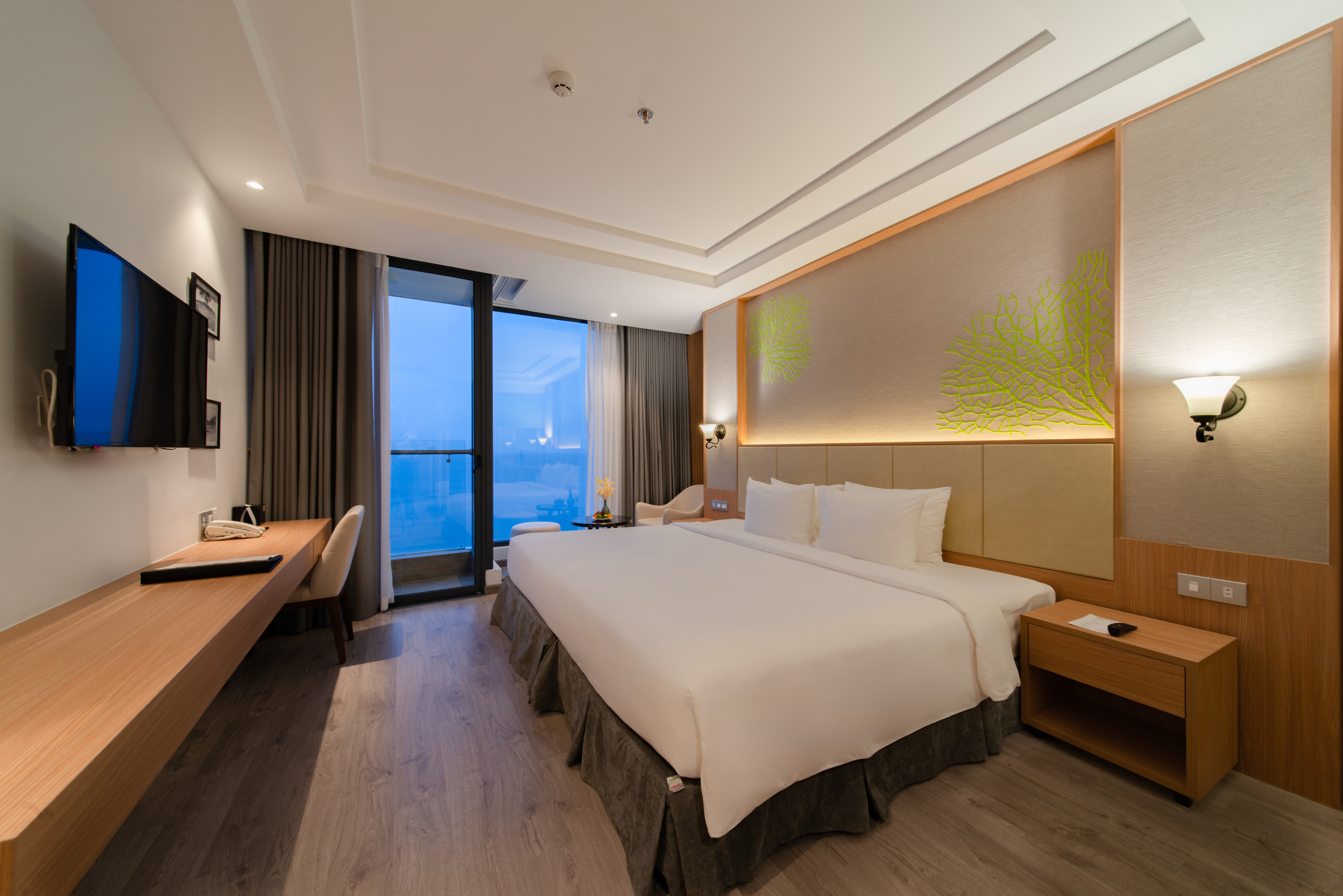 Double Deluxe Sea View with Balcony