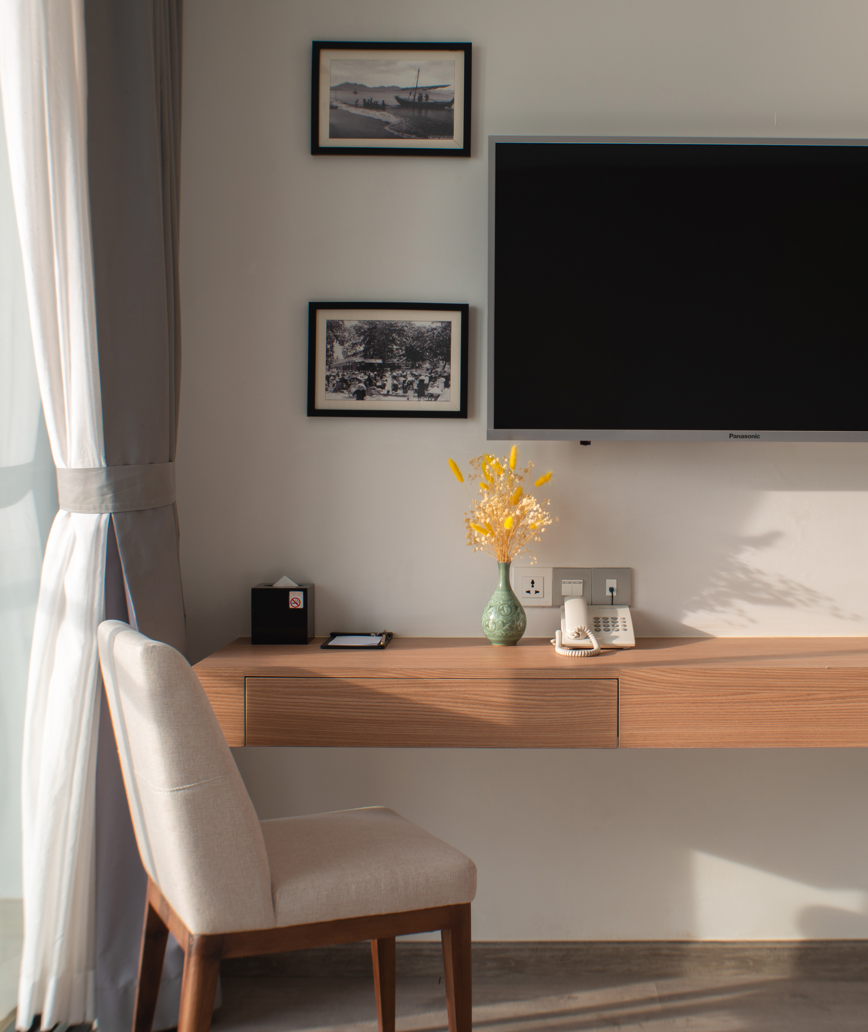 Twin Deluxe Ocean Front