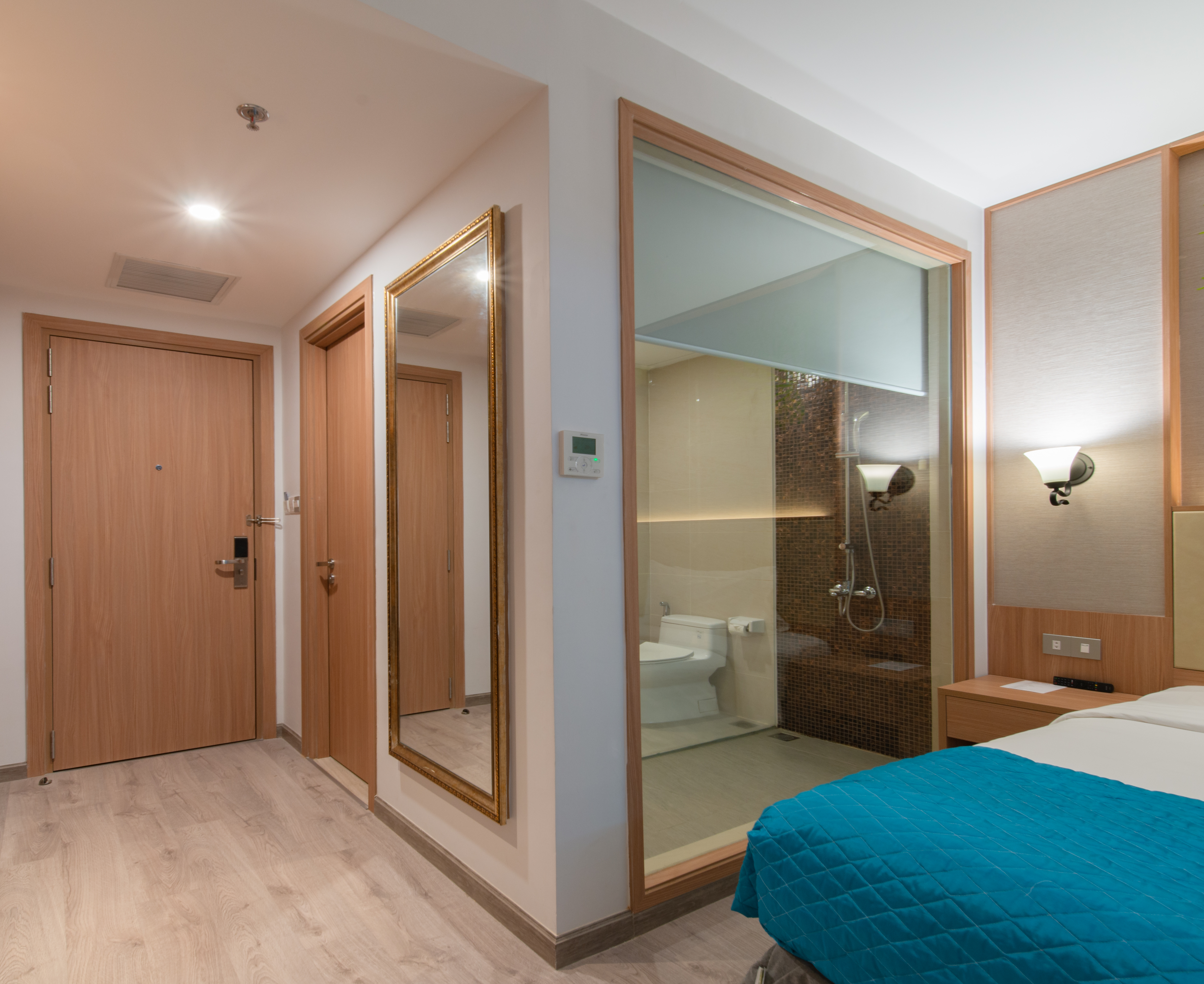 Twin Deluxe Ocean Front