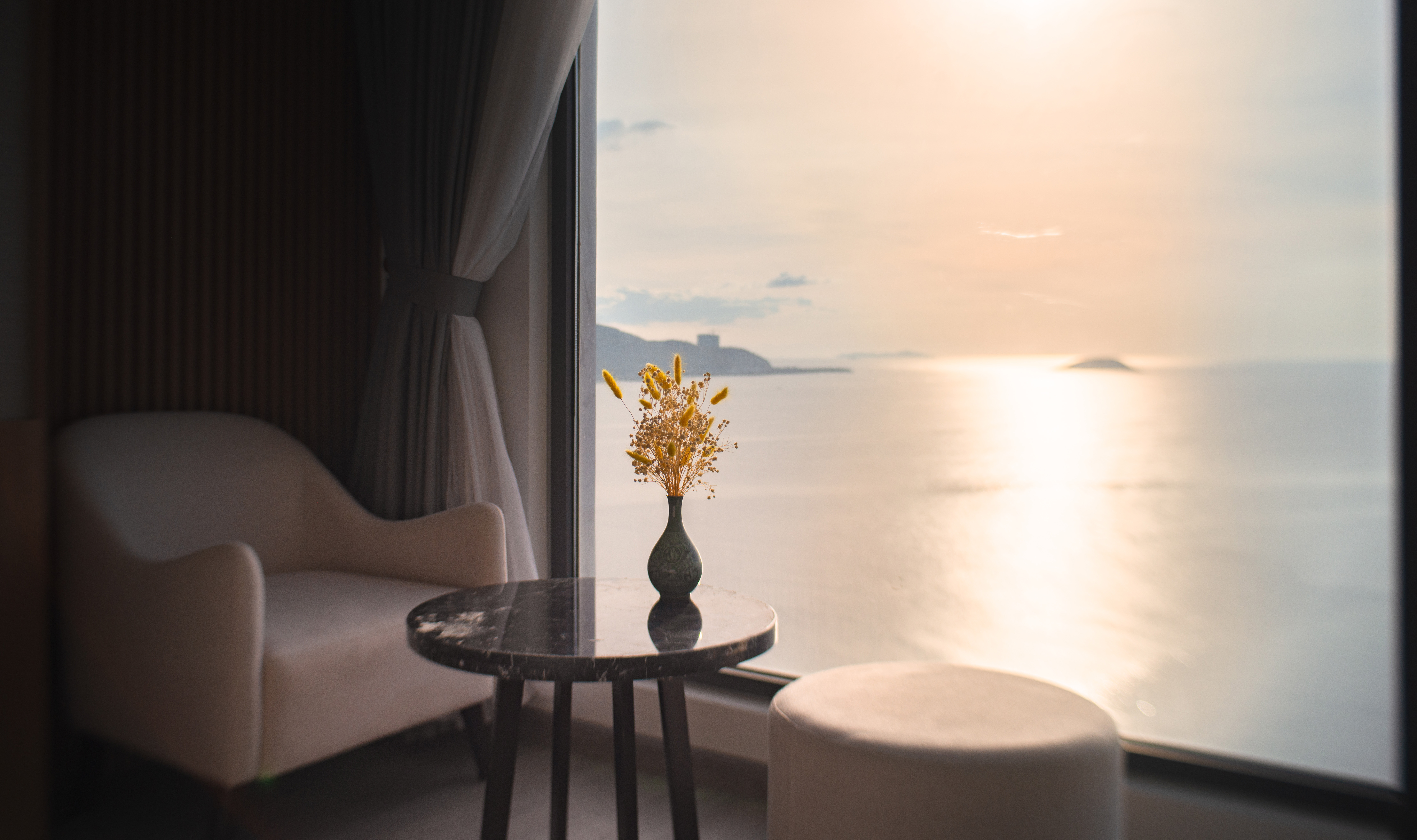 Twin Deluxe Ocean Front