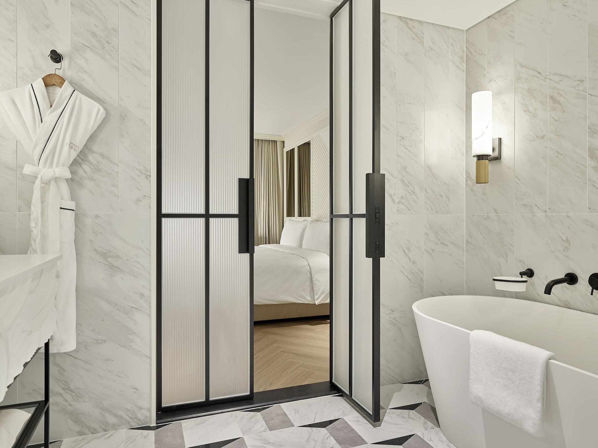 Suite City View Two Beds