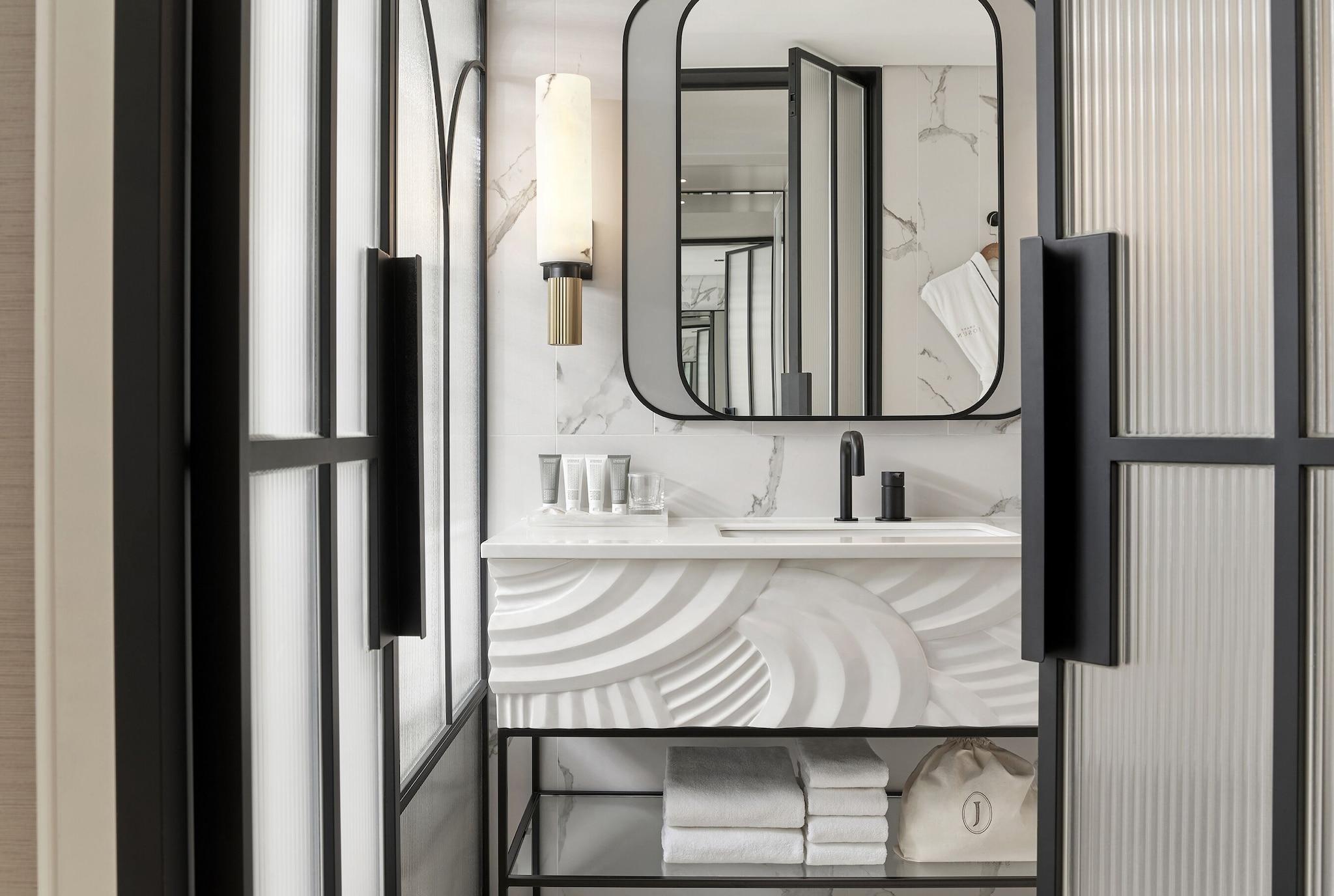 Double Deluxe Partial Ocean View