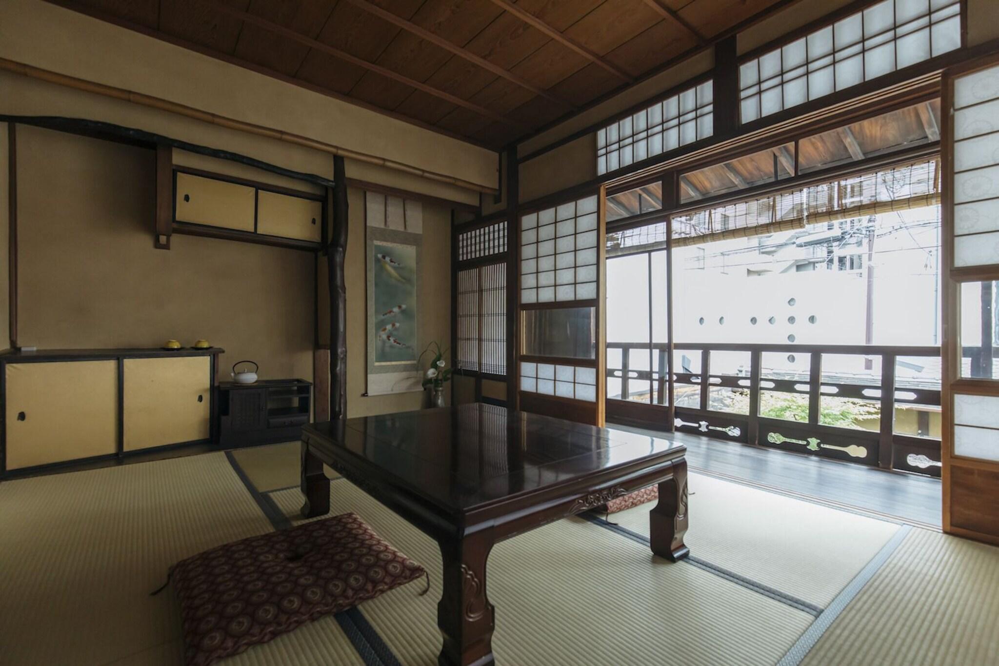Twin Japanese Room