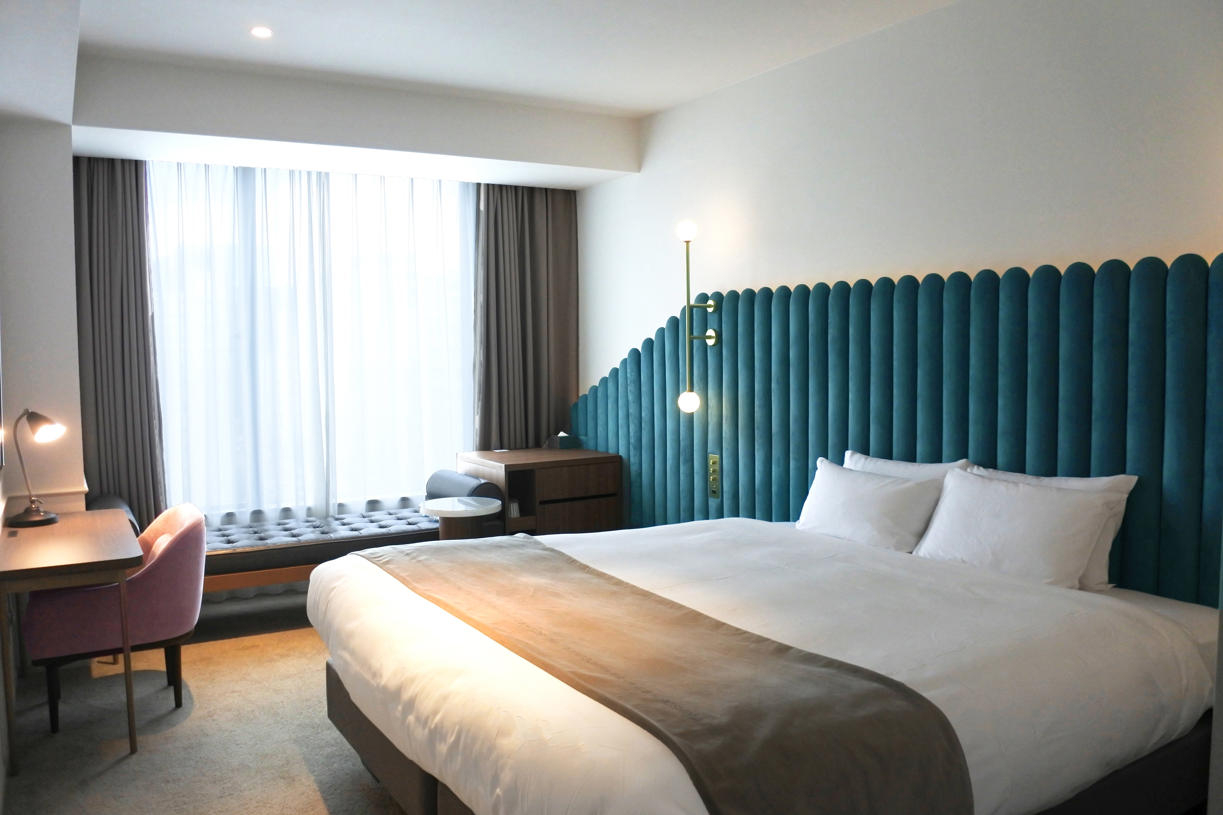 Single Superior King Bed