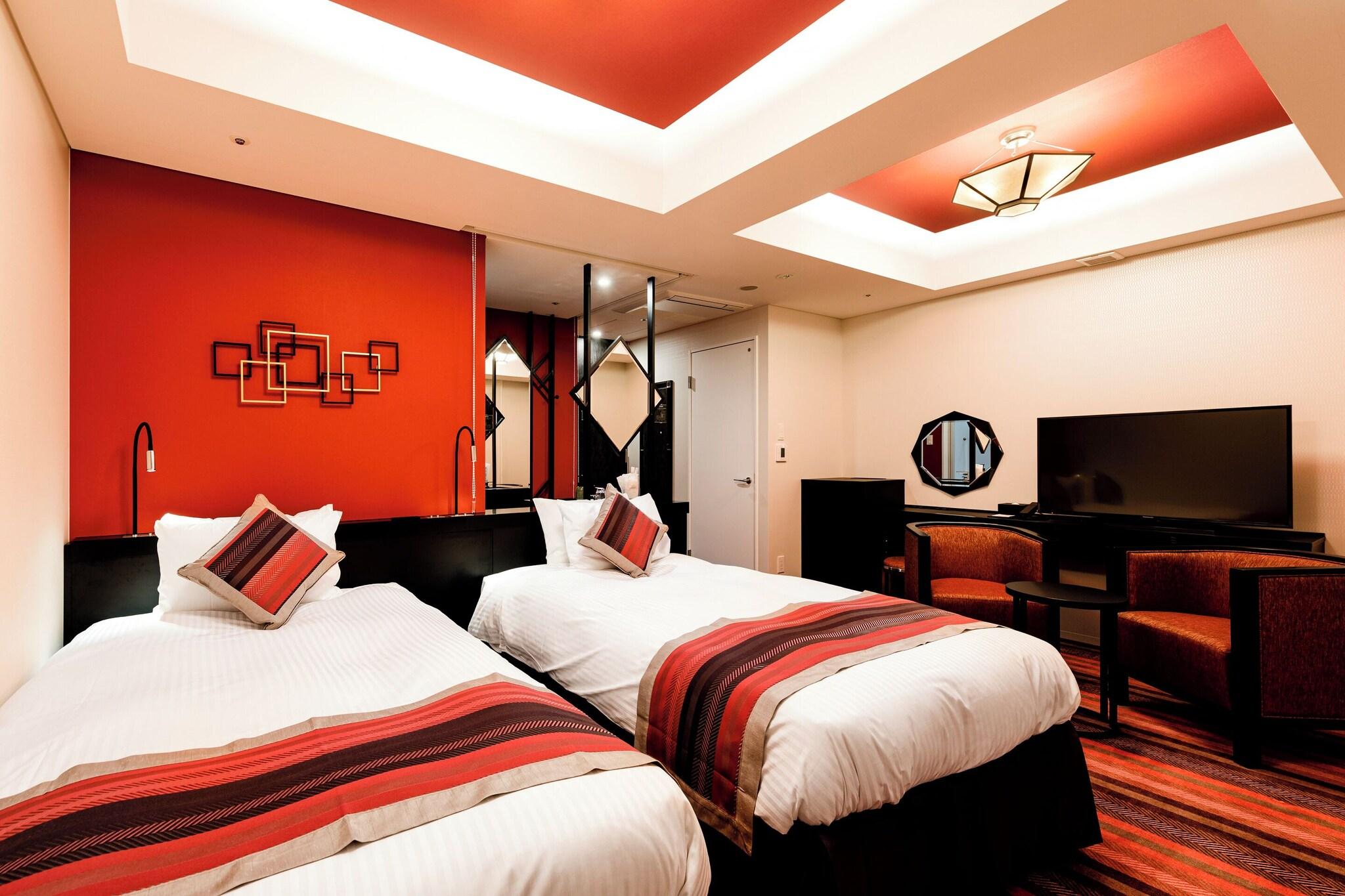 Twin Deluxe Two Beds